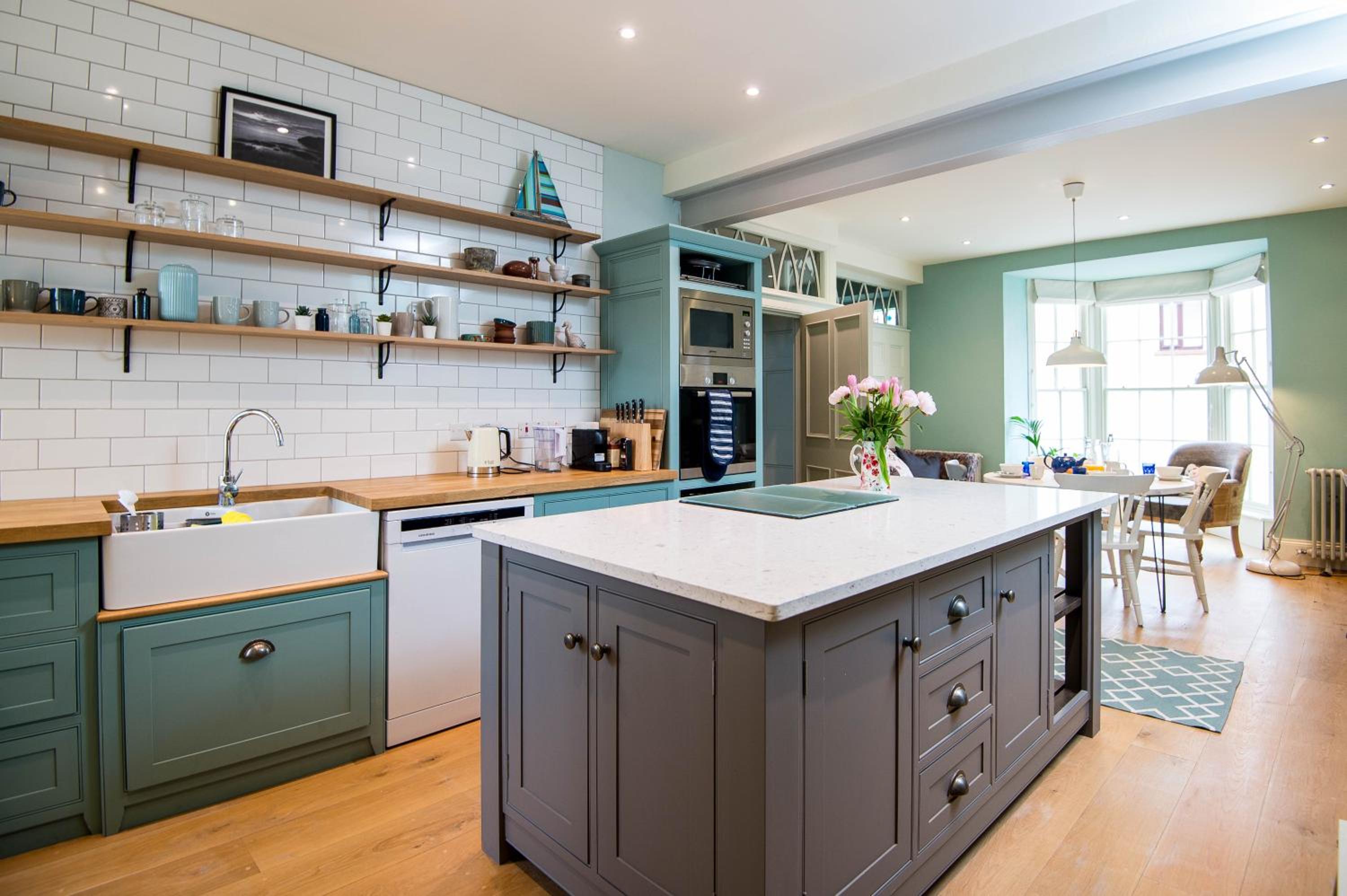 Gwalia House - A Luxurious Townhouse in the Heart of Laugharne, Carmarthenshire view 2