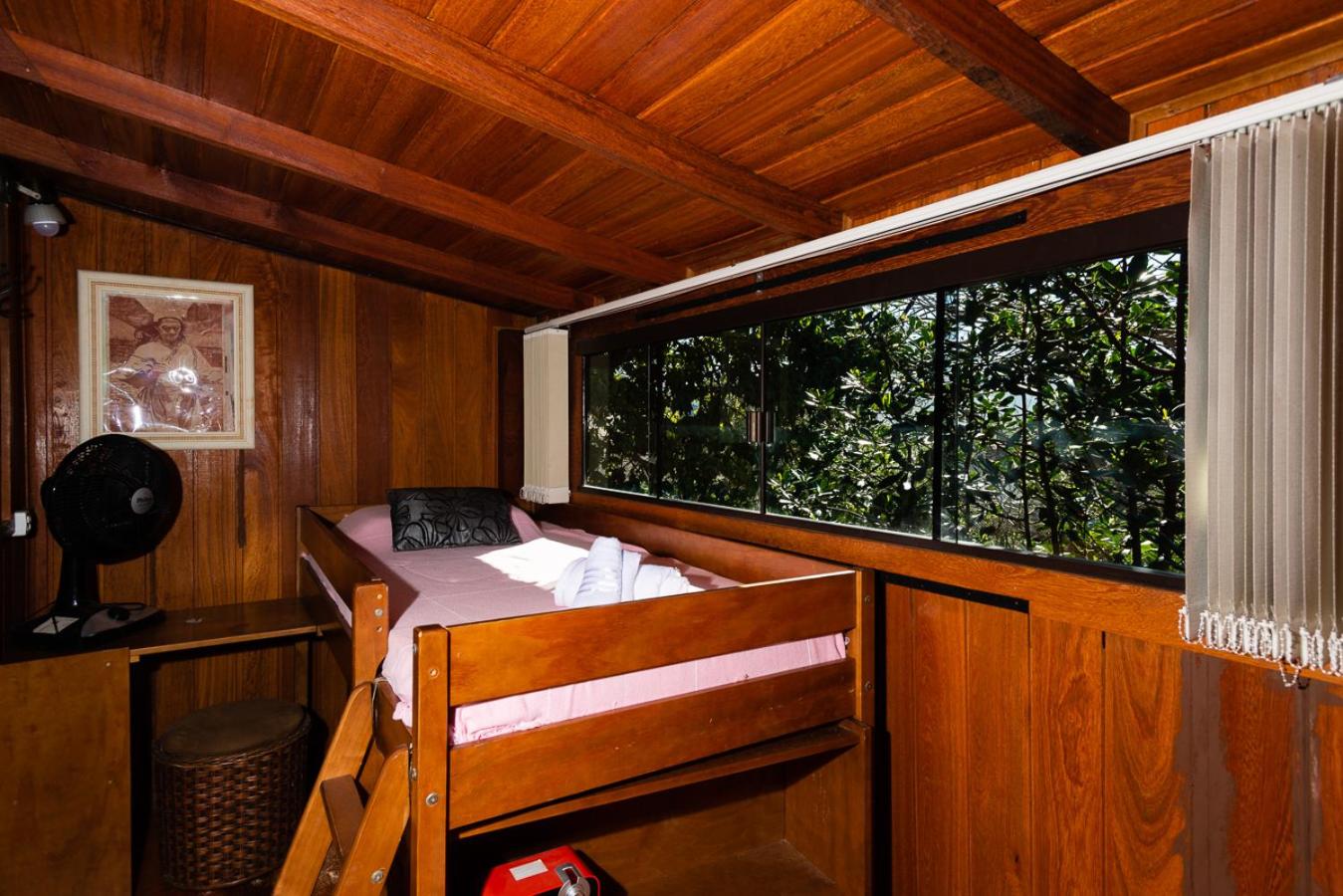 Sunset Strip Eco Apartments