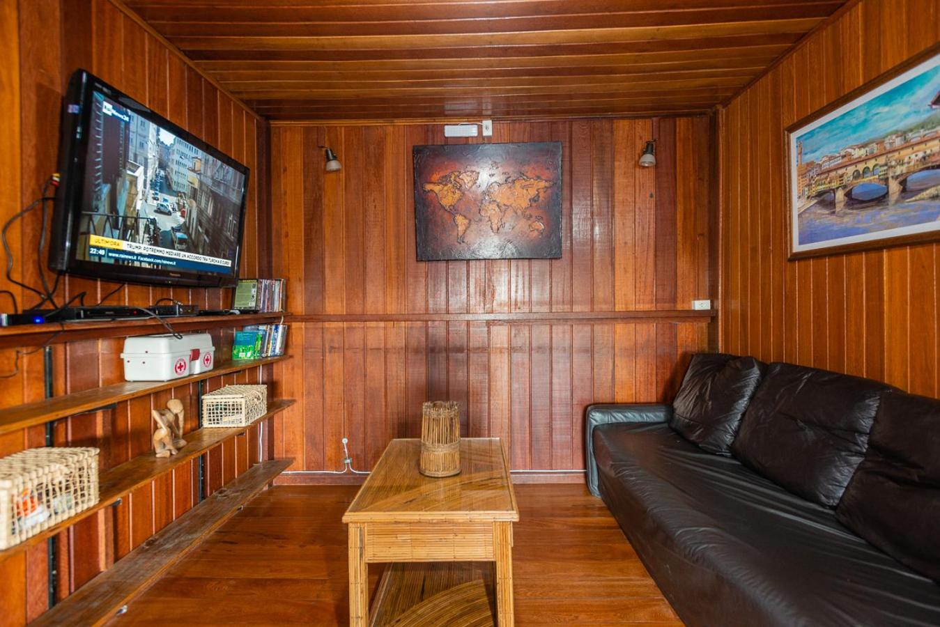 Sunset Strip Eco Apartments