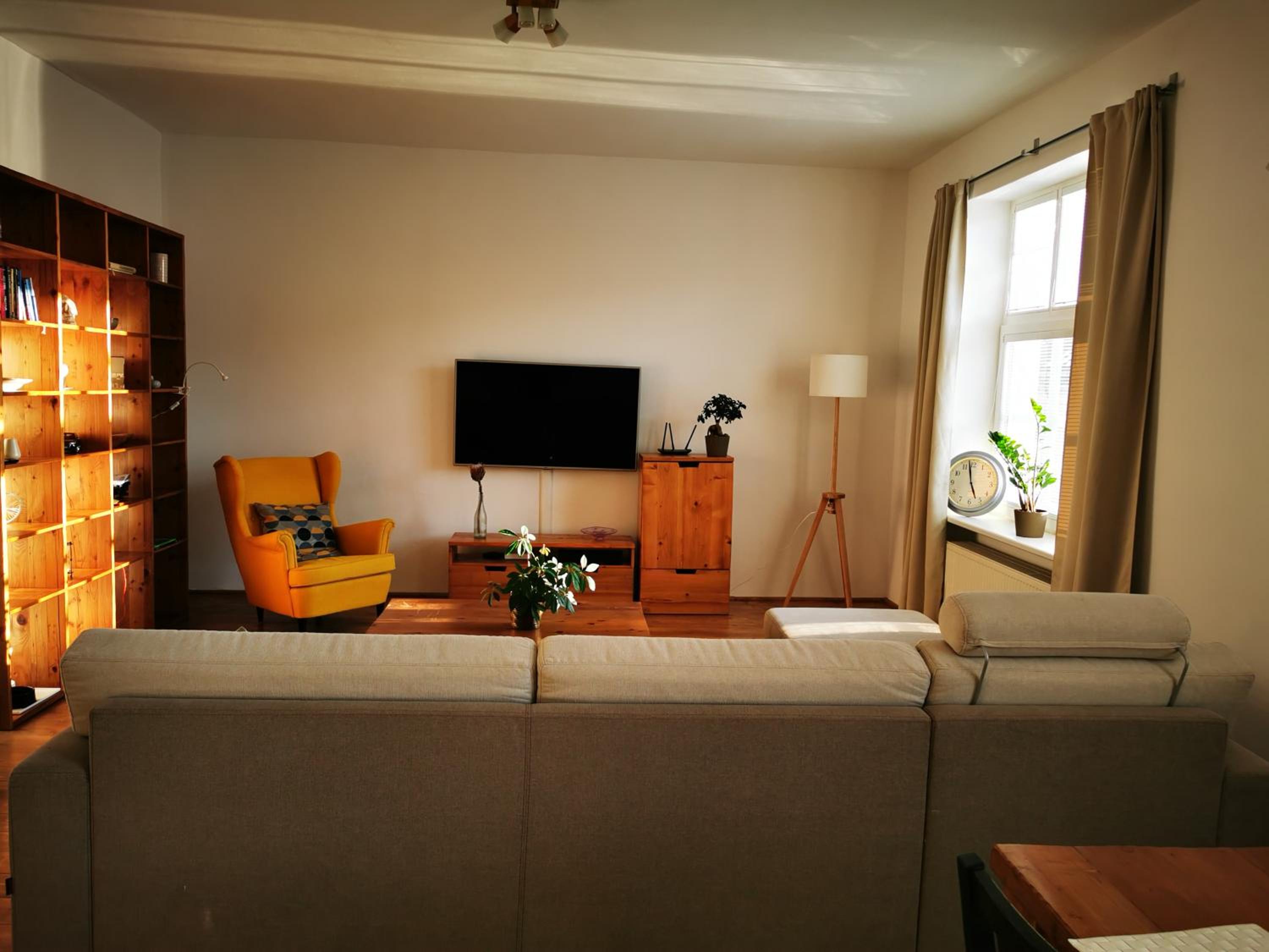 Falcon apartment view 4