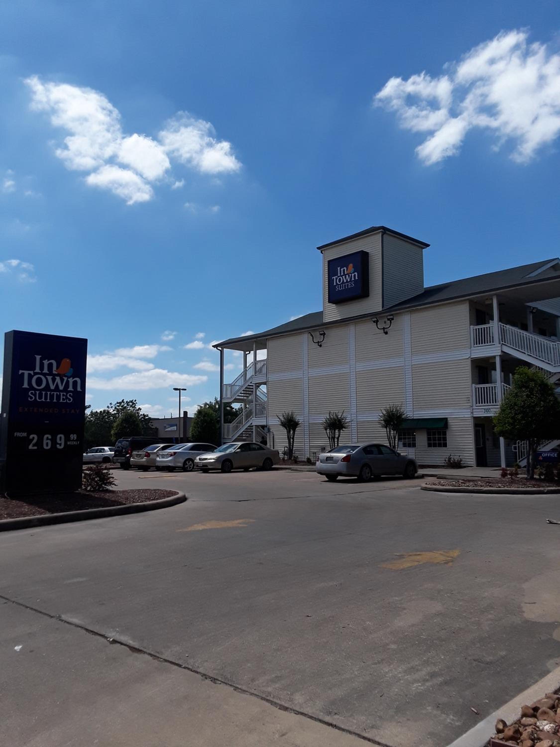 InTown Suites Extended Stay Houston TX - Westchase view 2