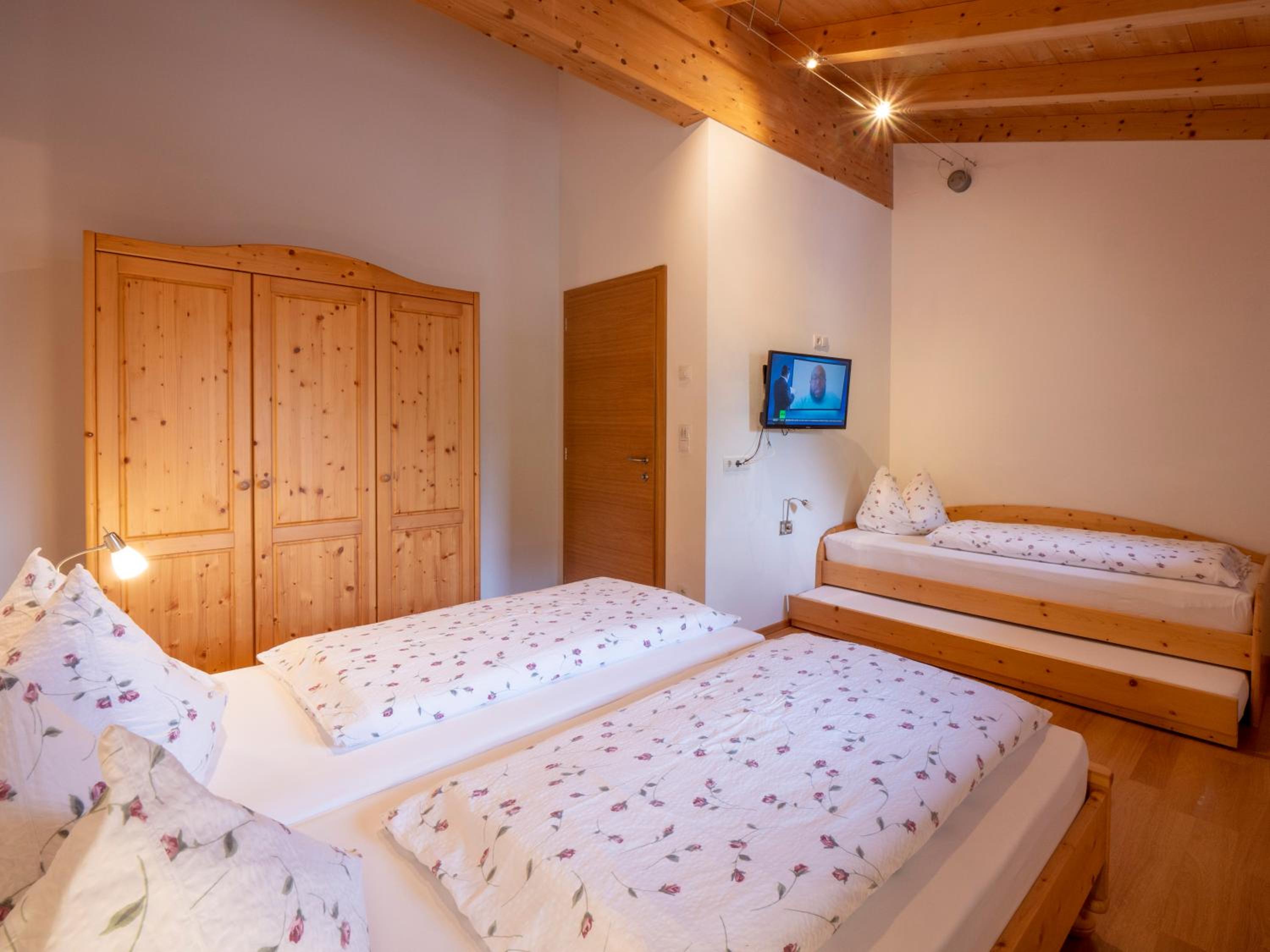 Huberhof Mareit - Südtirol view 4