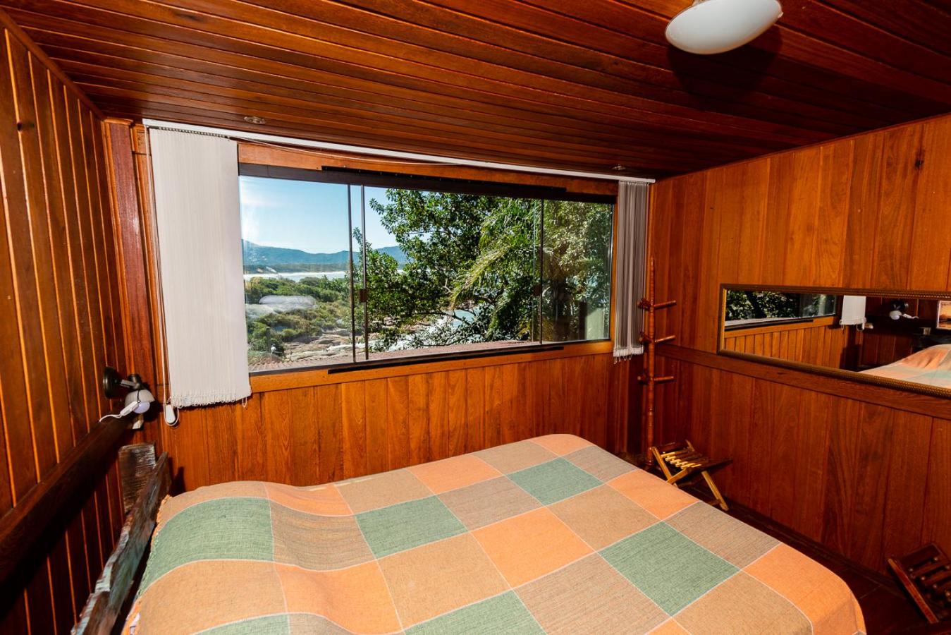 Sunset Strip Eco Apartments