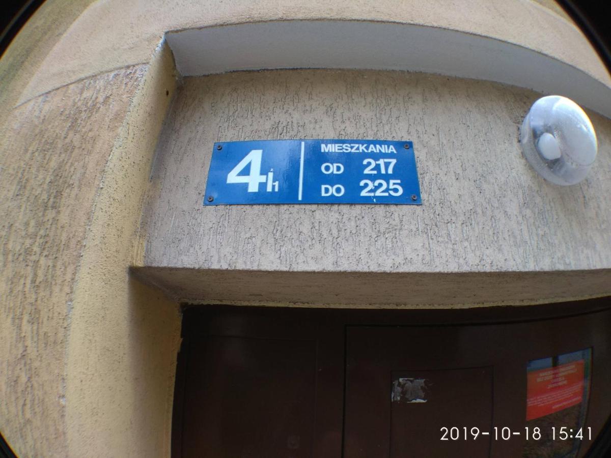 2120 Przyjaźni 4 - Tanie Pokoje - samodzielne zameldowanie - self check in view 5