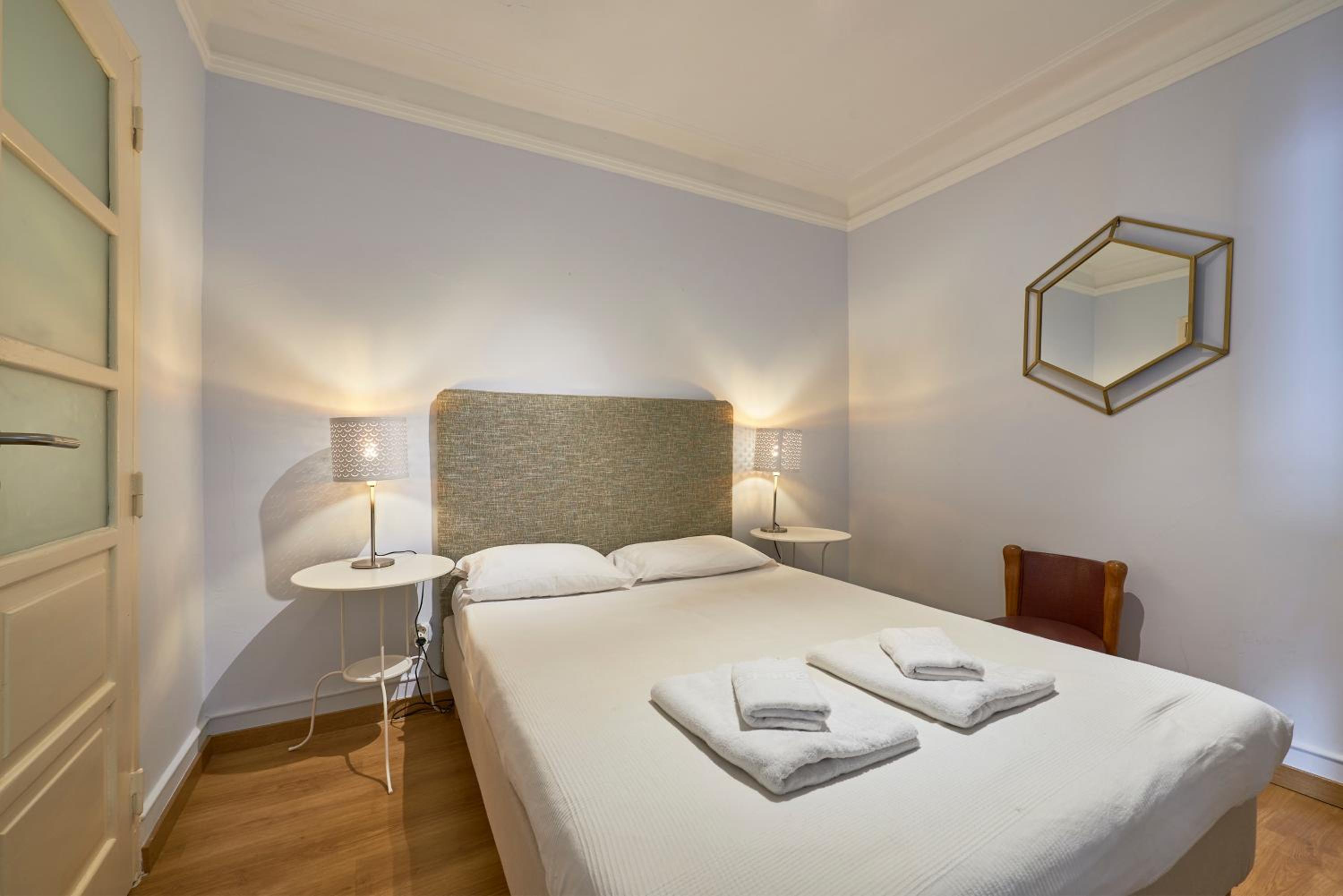 Aesthetic Riverview Apartment in Historical Lisbon view 2