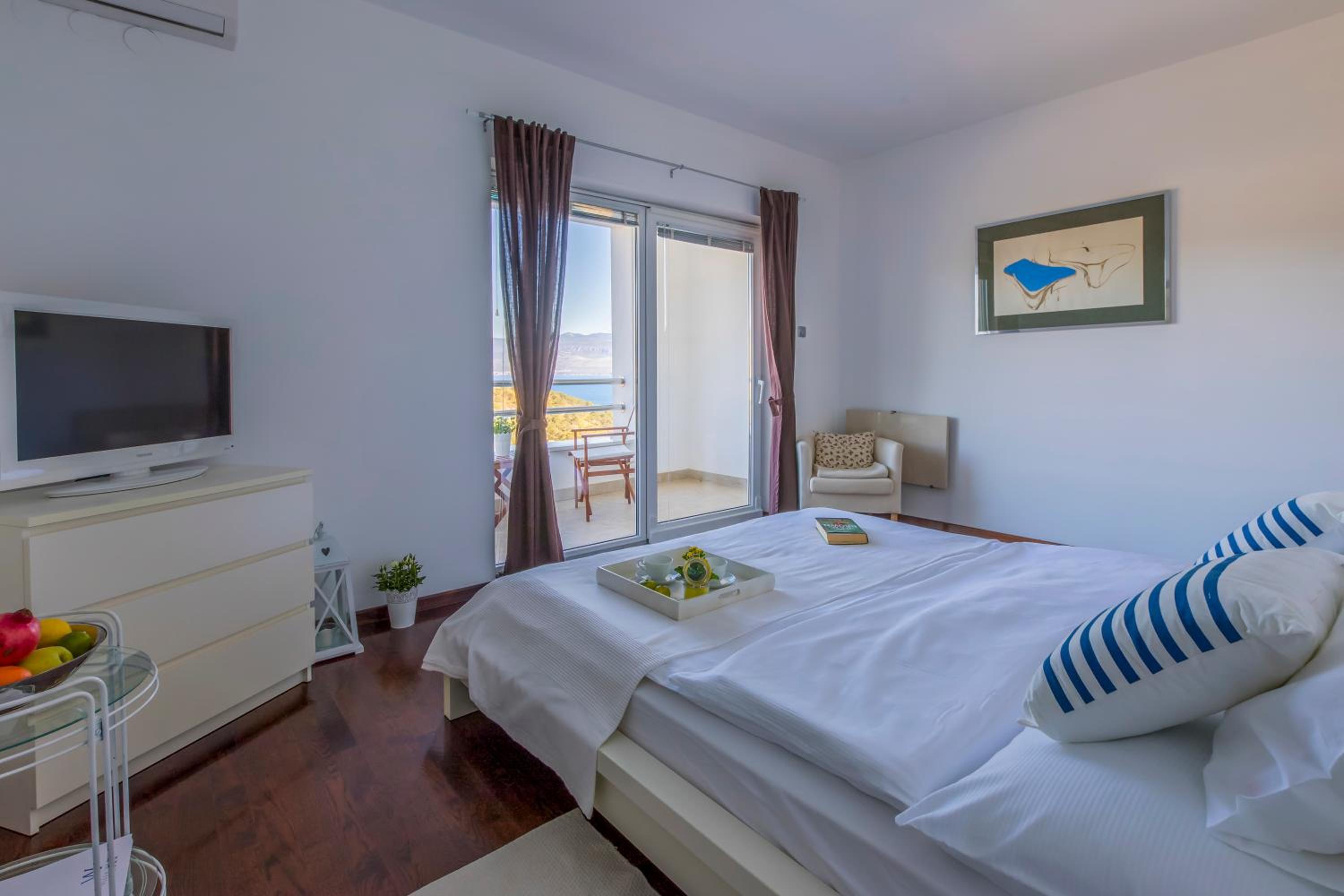 Villa Vrbnik view 5