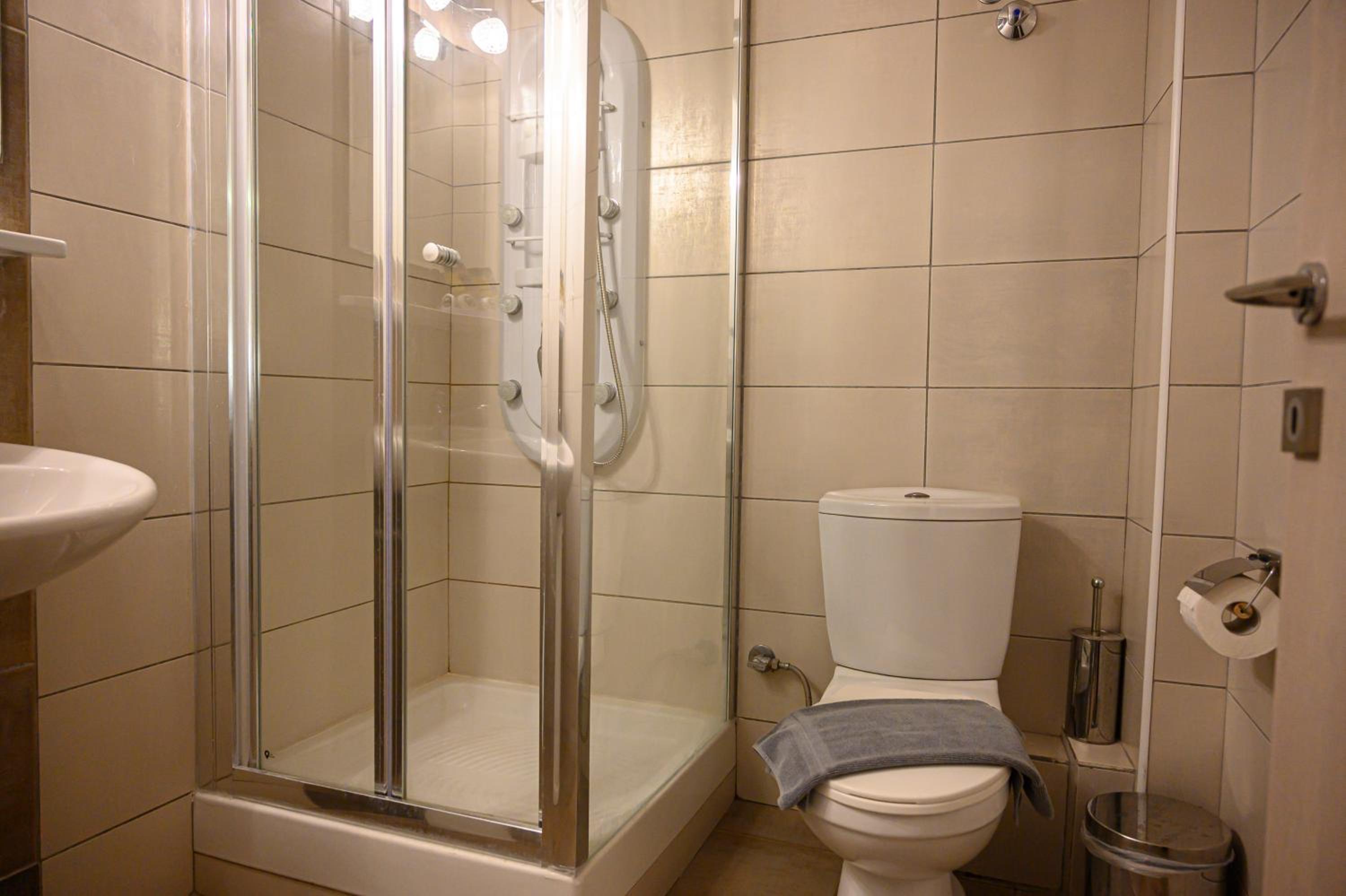 Photo 48