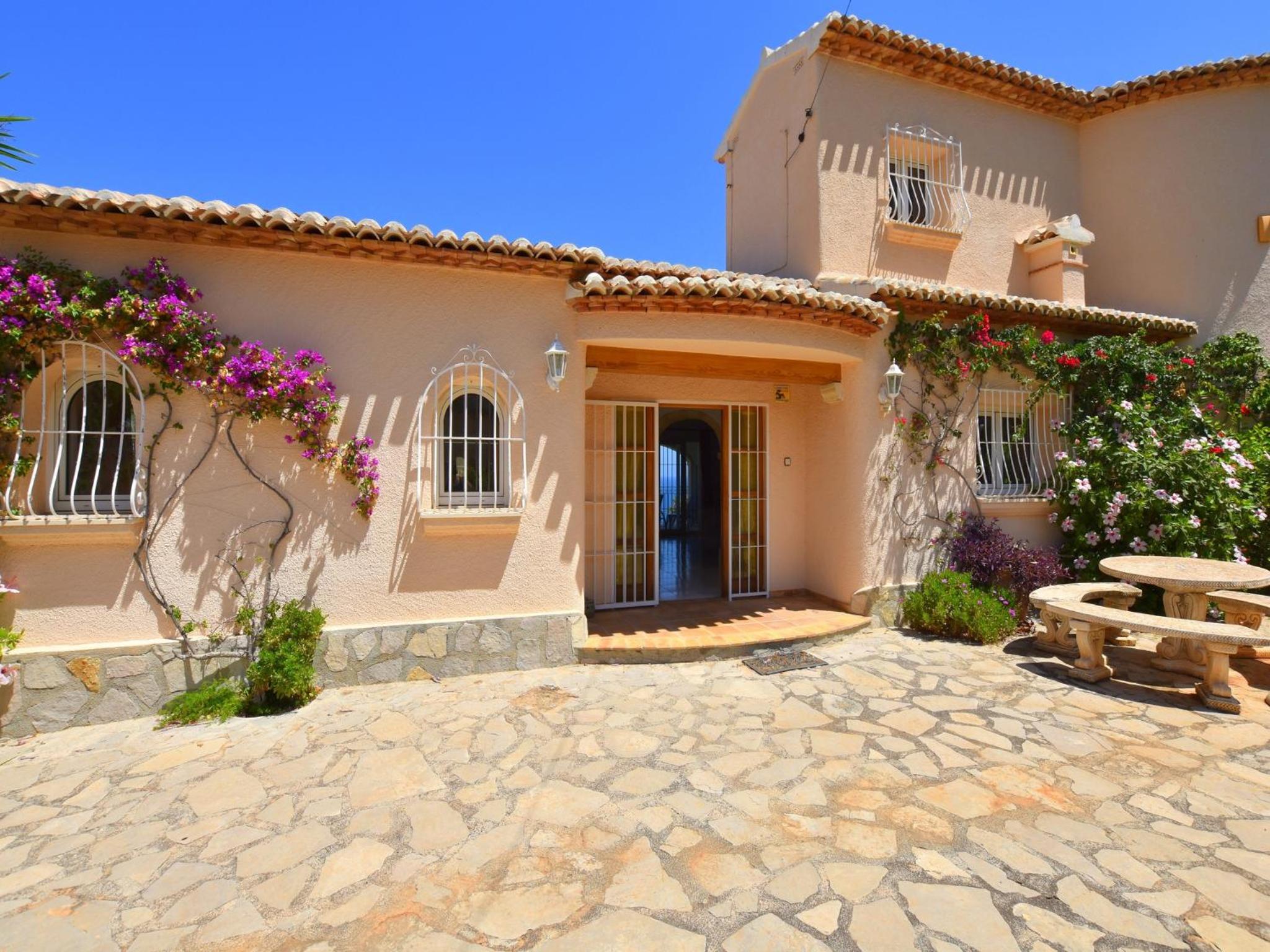 Photo 36