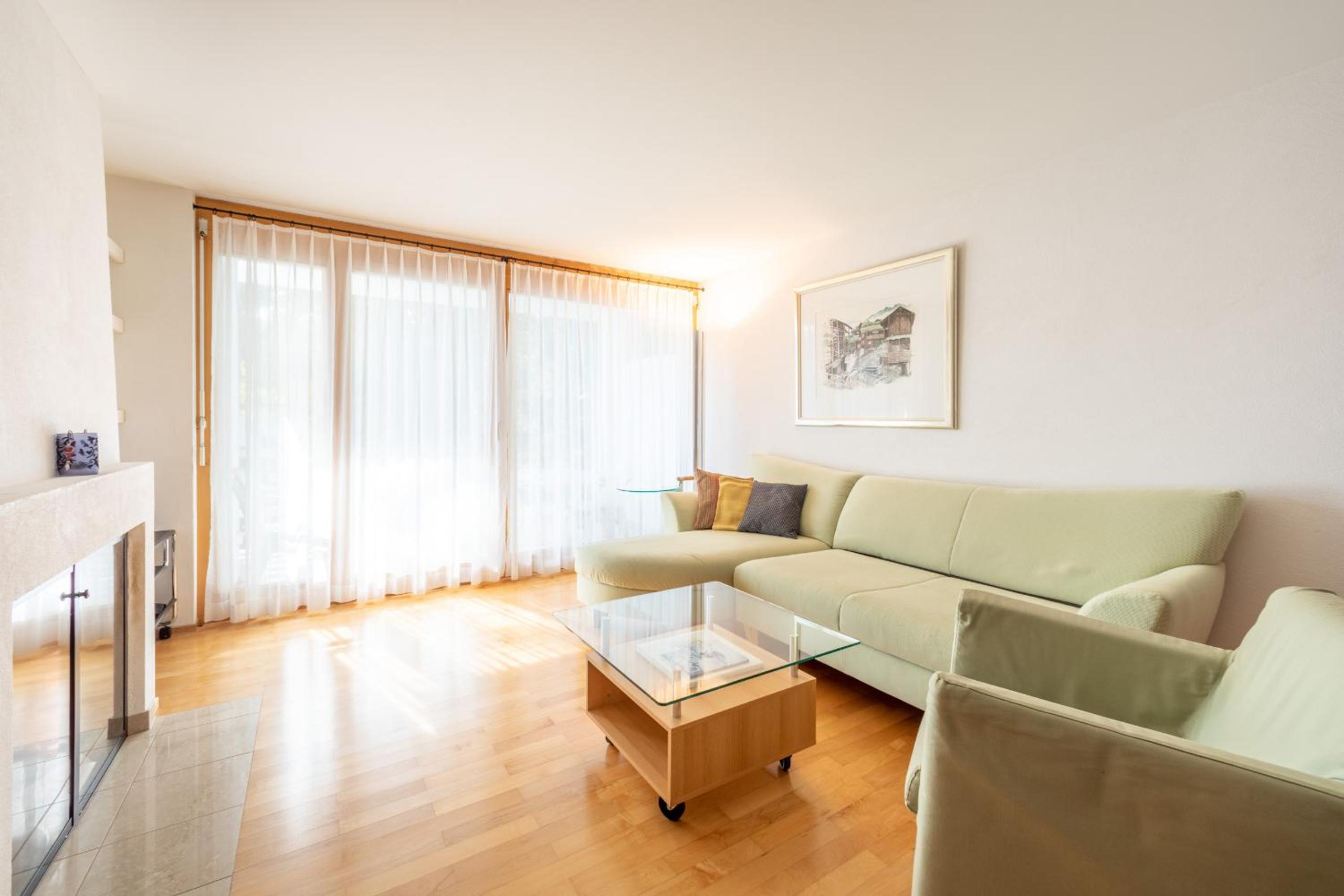 LAAX Homes - Capolgarten 3,7 view 2