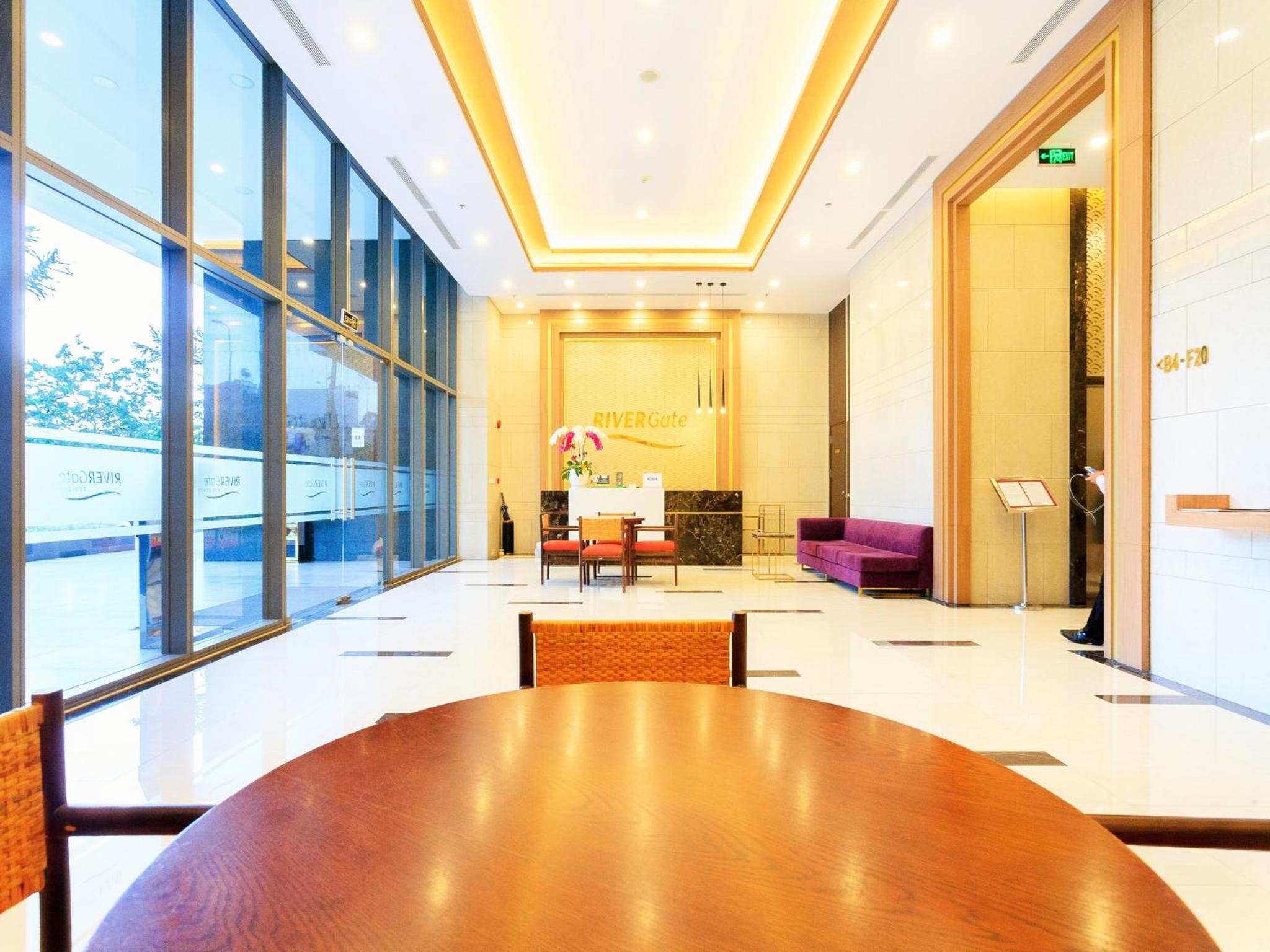 SOHO Suites - Saigon Central, 5-Min-To-Bui Vien Street