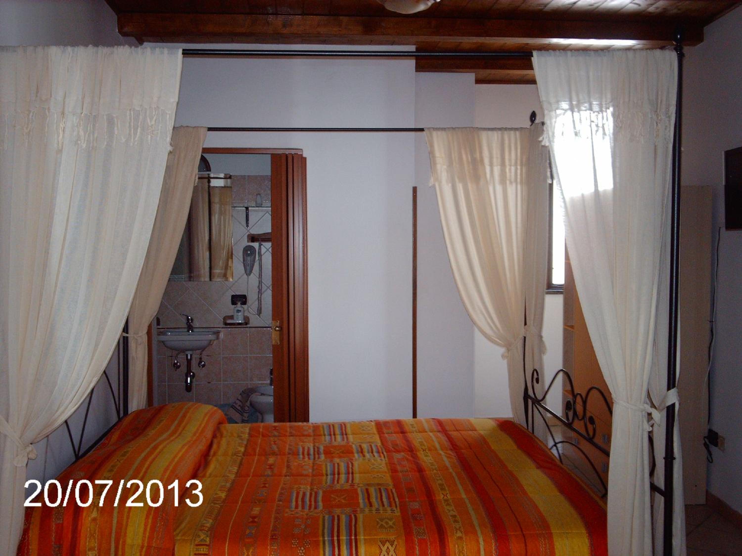 Photo 48