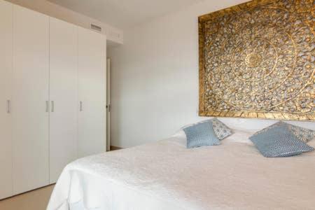 Luxury penthouse with Jacuzzi and Seaviews