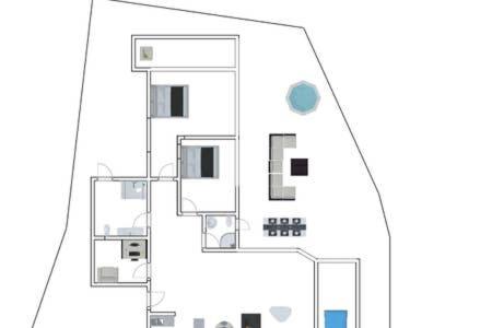 Luxury penthouse with Jacuzzi and Seaviews
