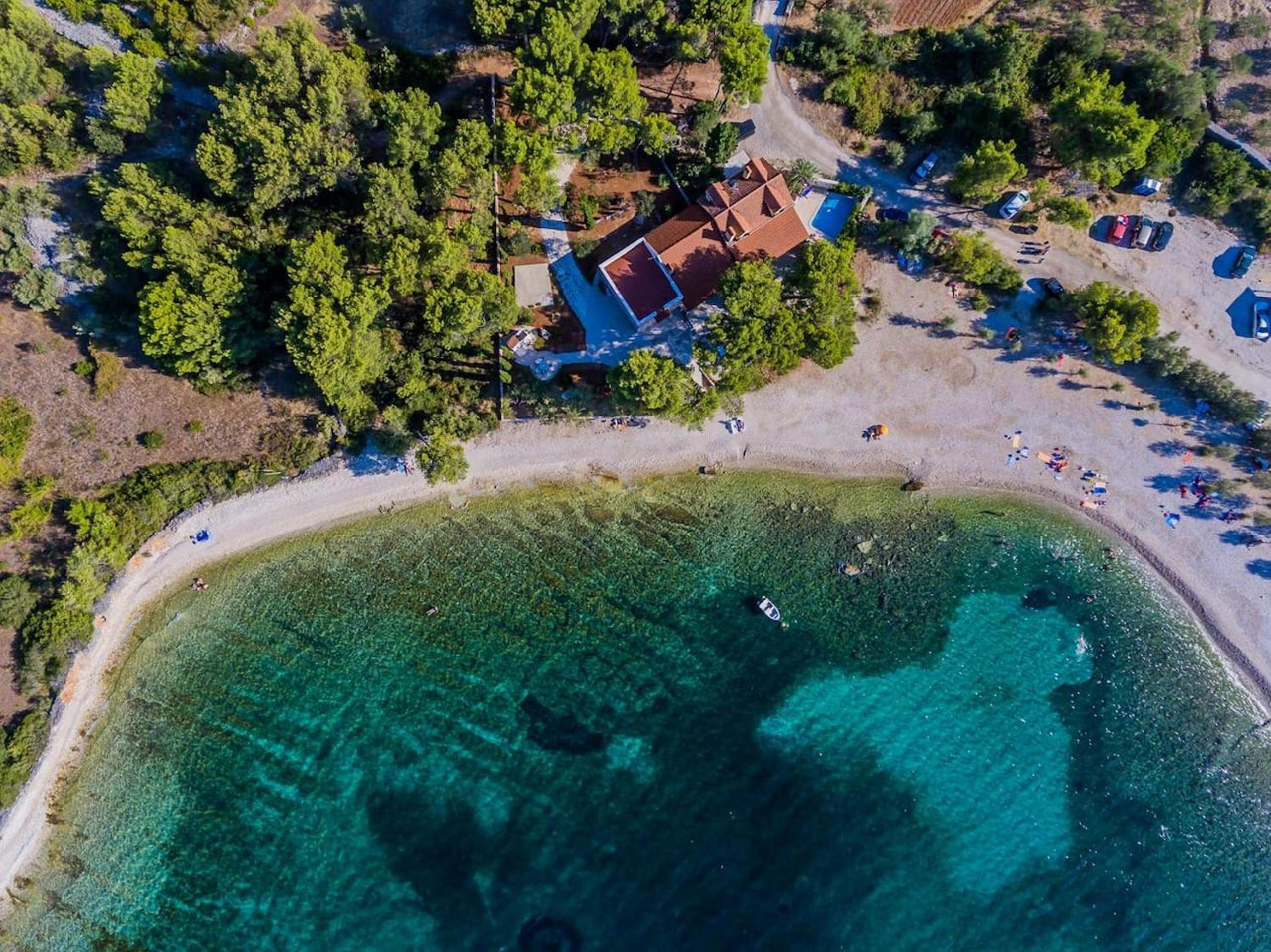 Deluxe Villa Sirena on the beach with Pool view 5
