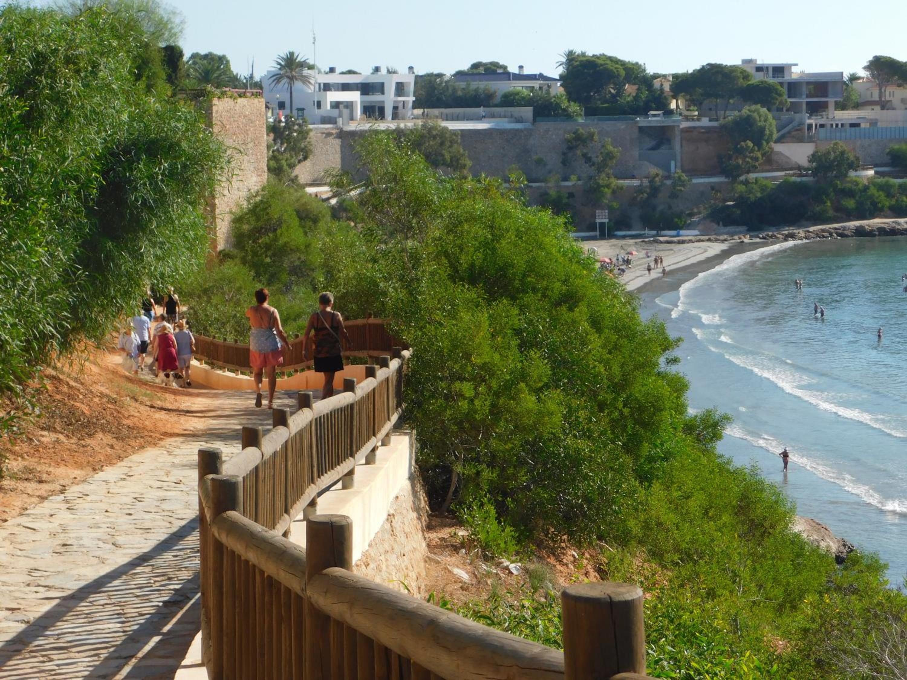 Playamarina I en Cabo Roig — activities & amenities