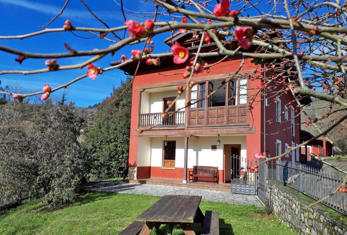 La Riega I photo 1