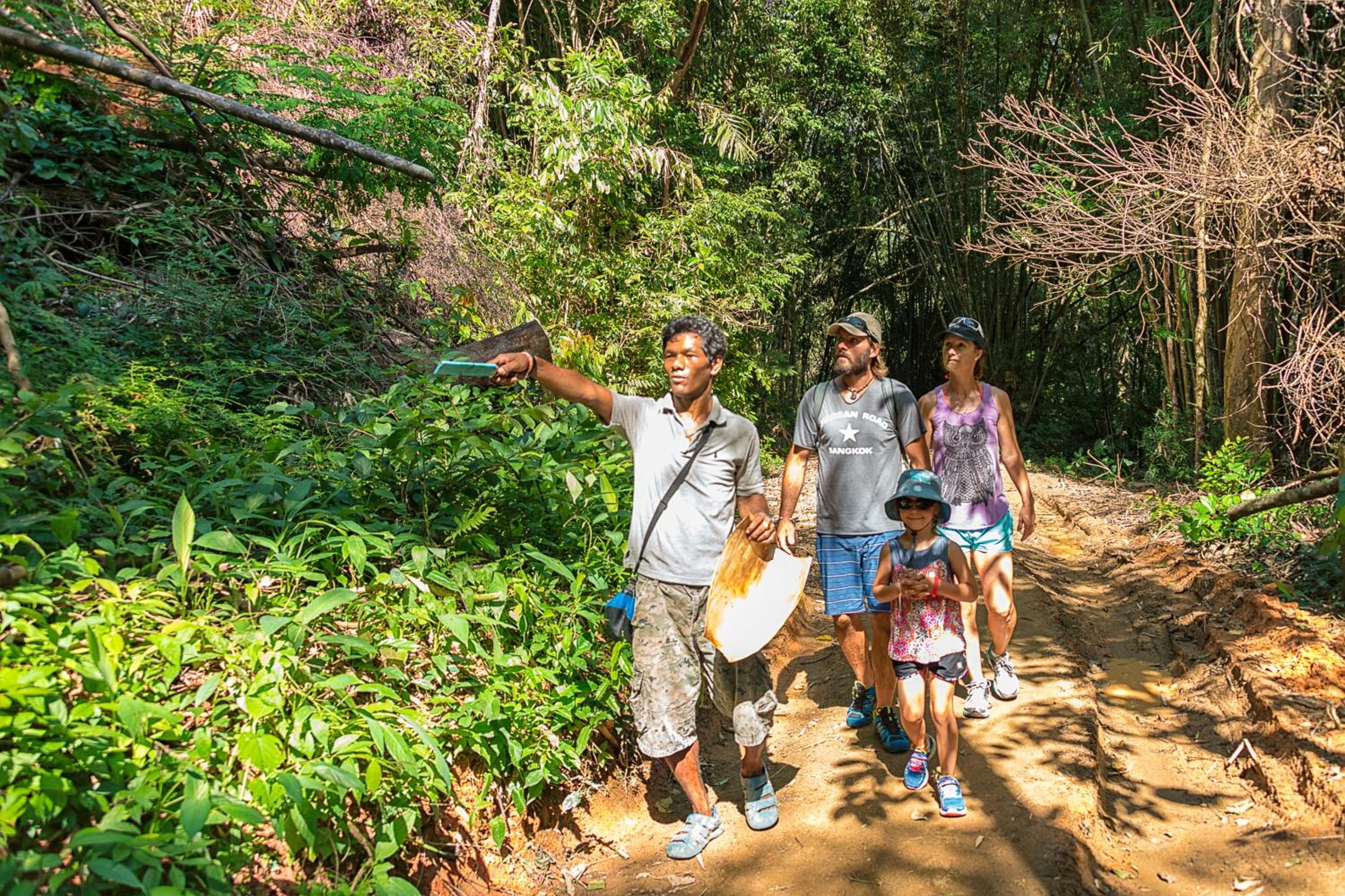 Khao Sok Riverside Cottages