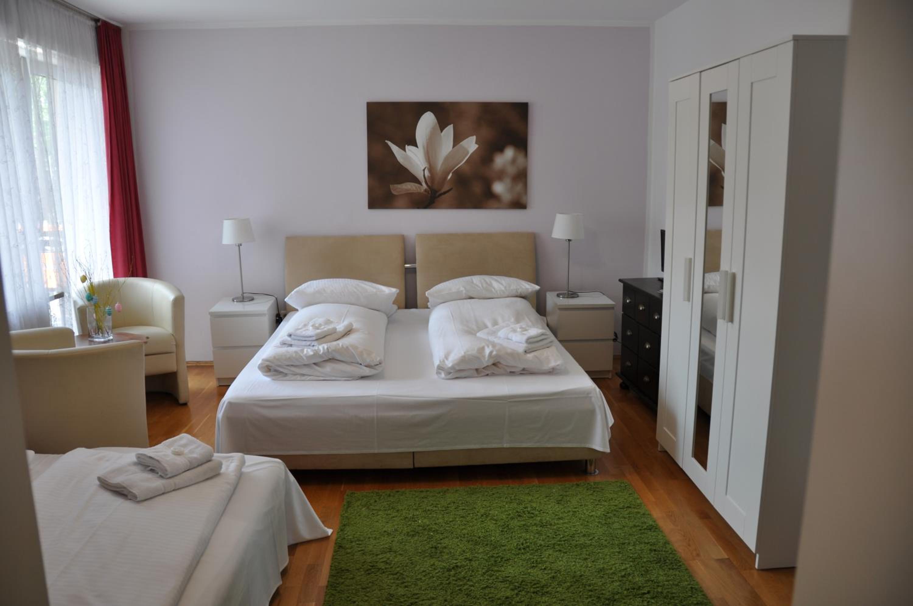 Munich Vacations - Hotel-Pension Asta - Property Image 14