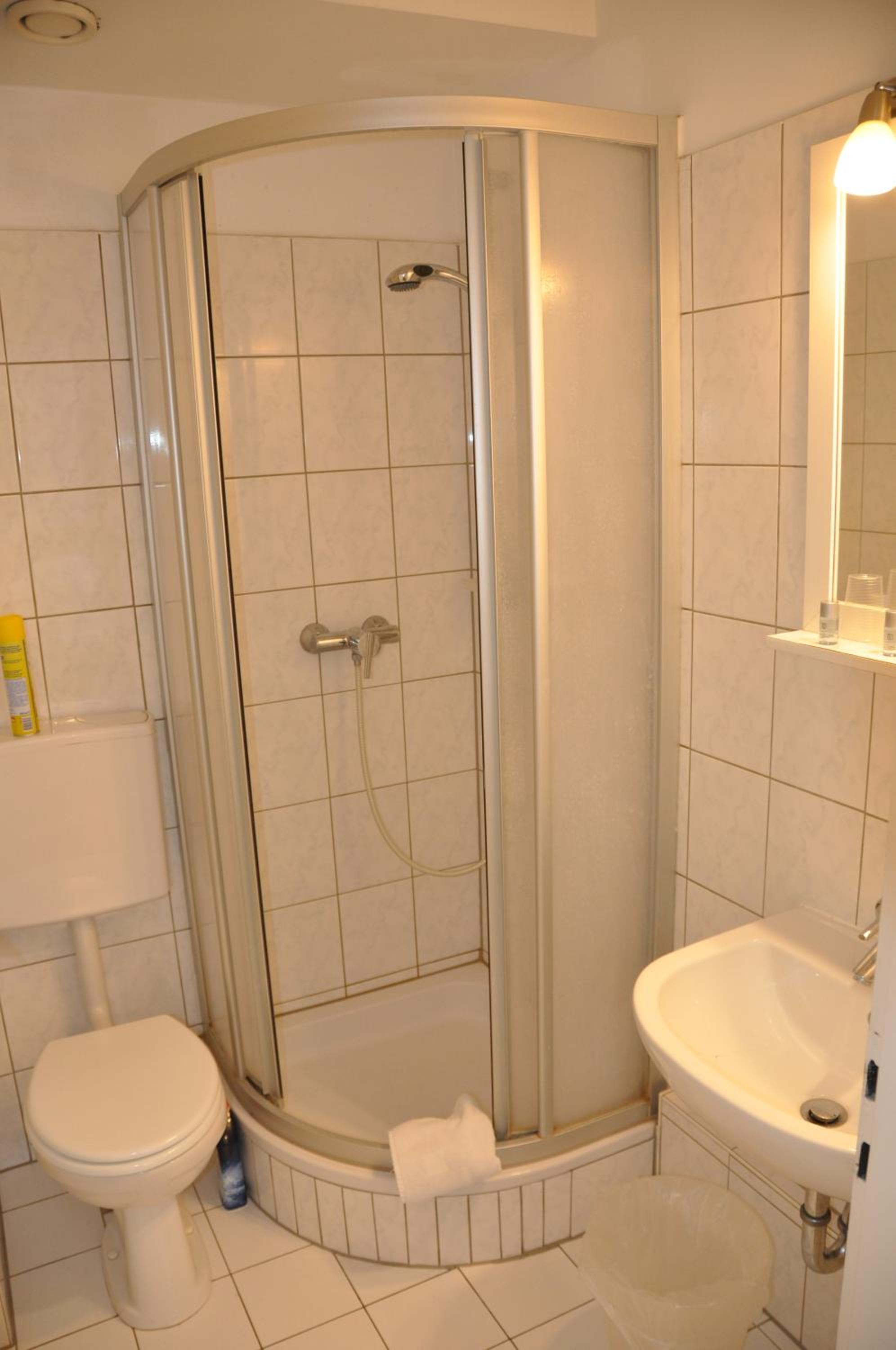 Munich Vacations - Hotel-Pension Asta - Property Image 9