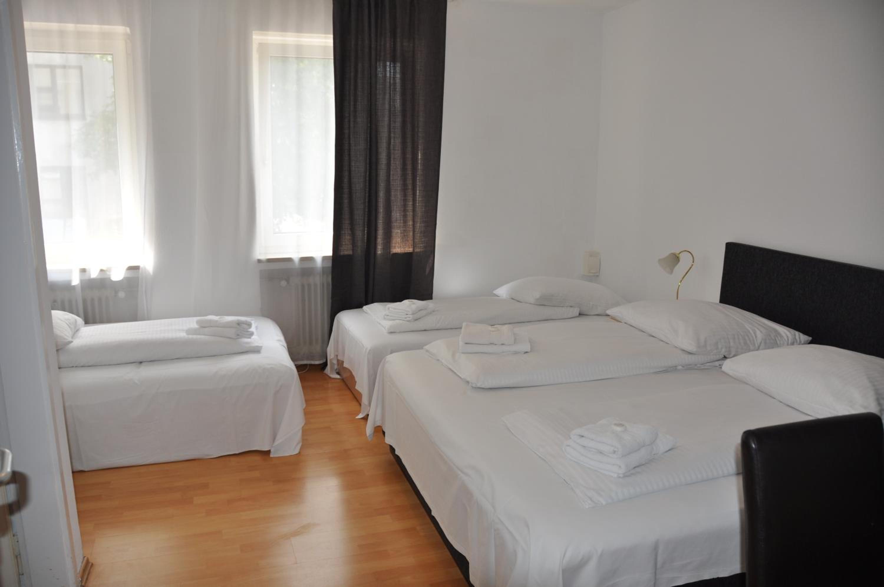 Munich Vacations - Hotel-Pension Asta - Property Image 5