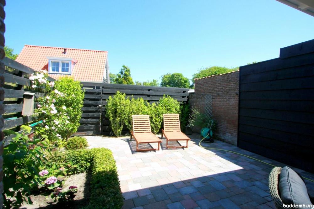 Studio Zuidstraat 3 - baddomburg view 3
