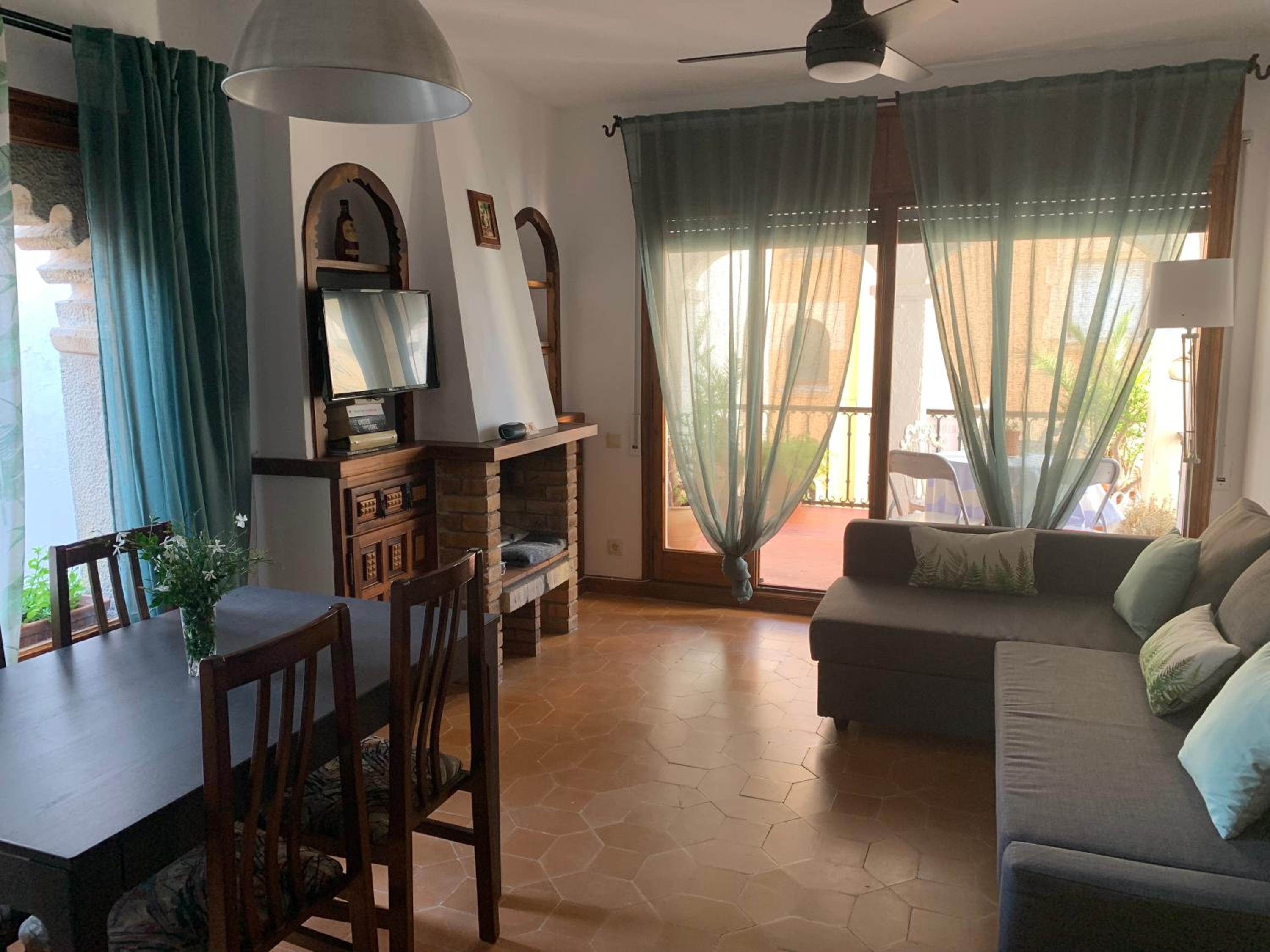 Roc de San Cayetano 14B view 3