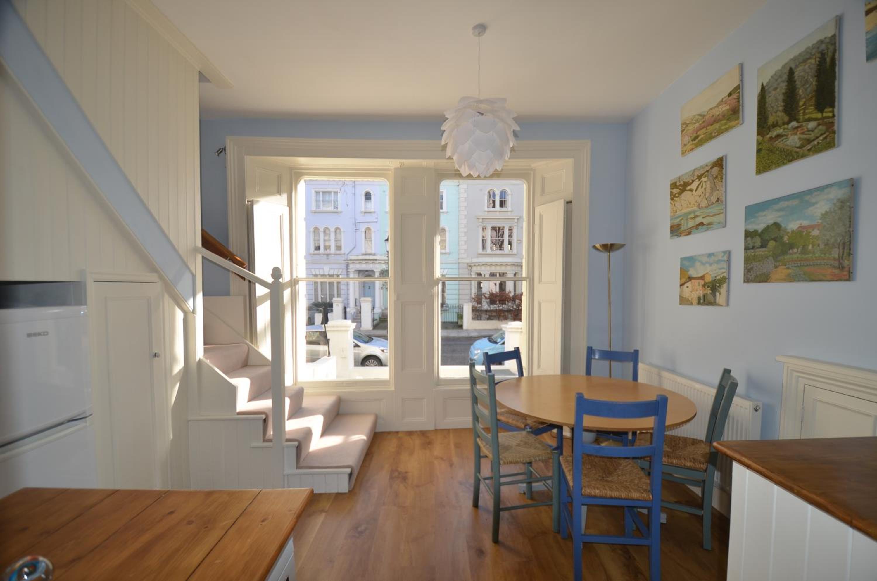 Notting Hill Charm -Sleeps 5 - Urban Retreat
