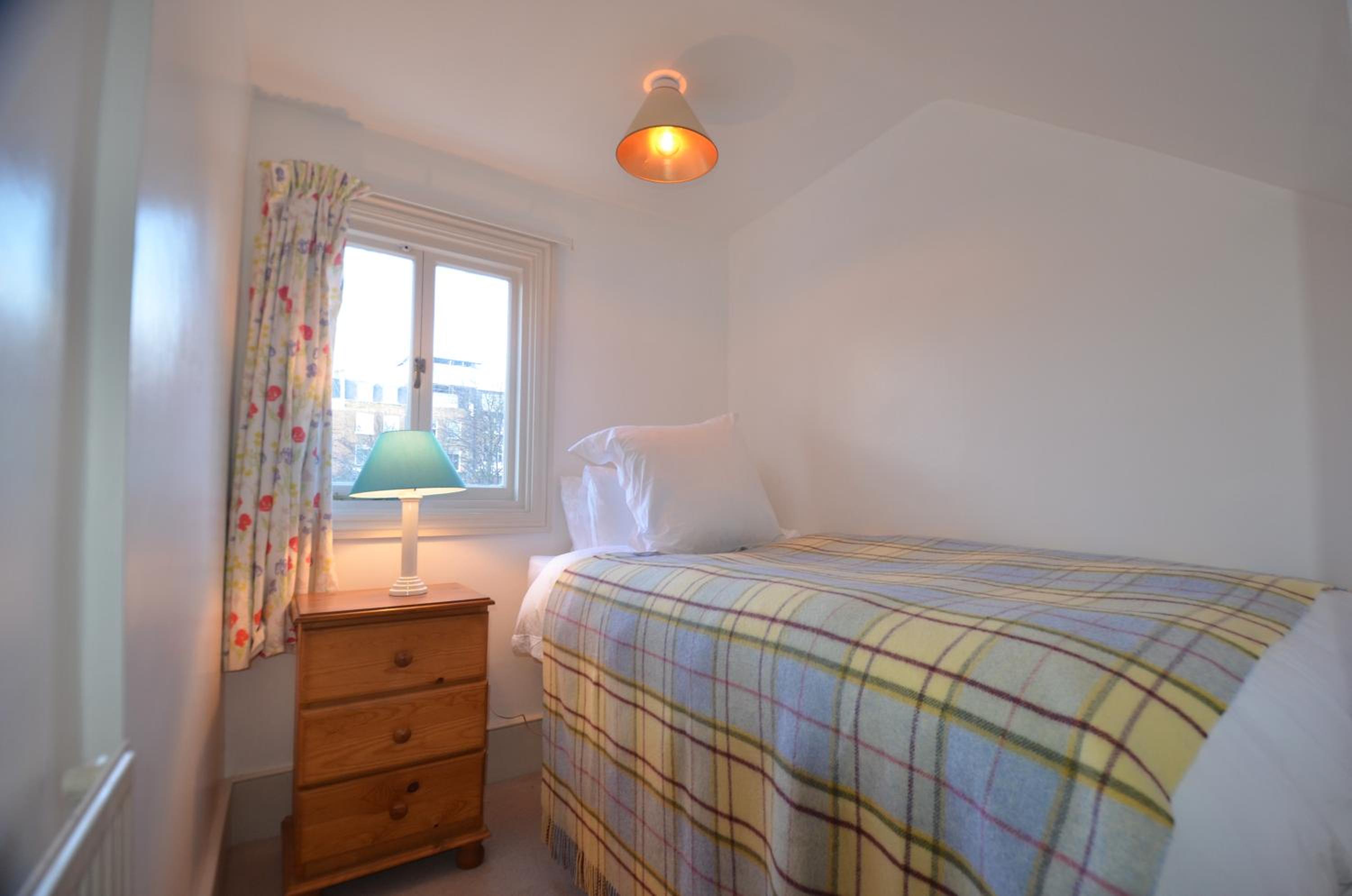 Notting Hill Charm -Sleeps 5 - Urban Retreat
