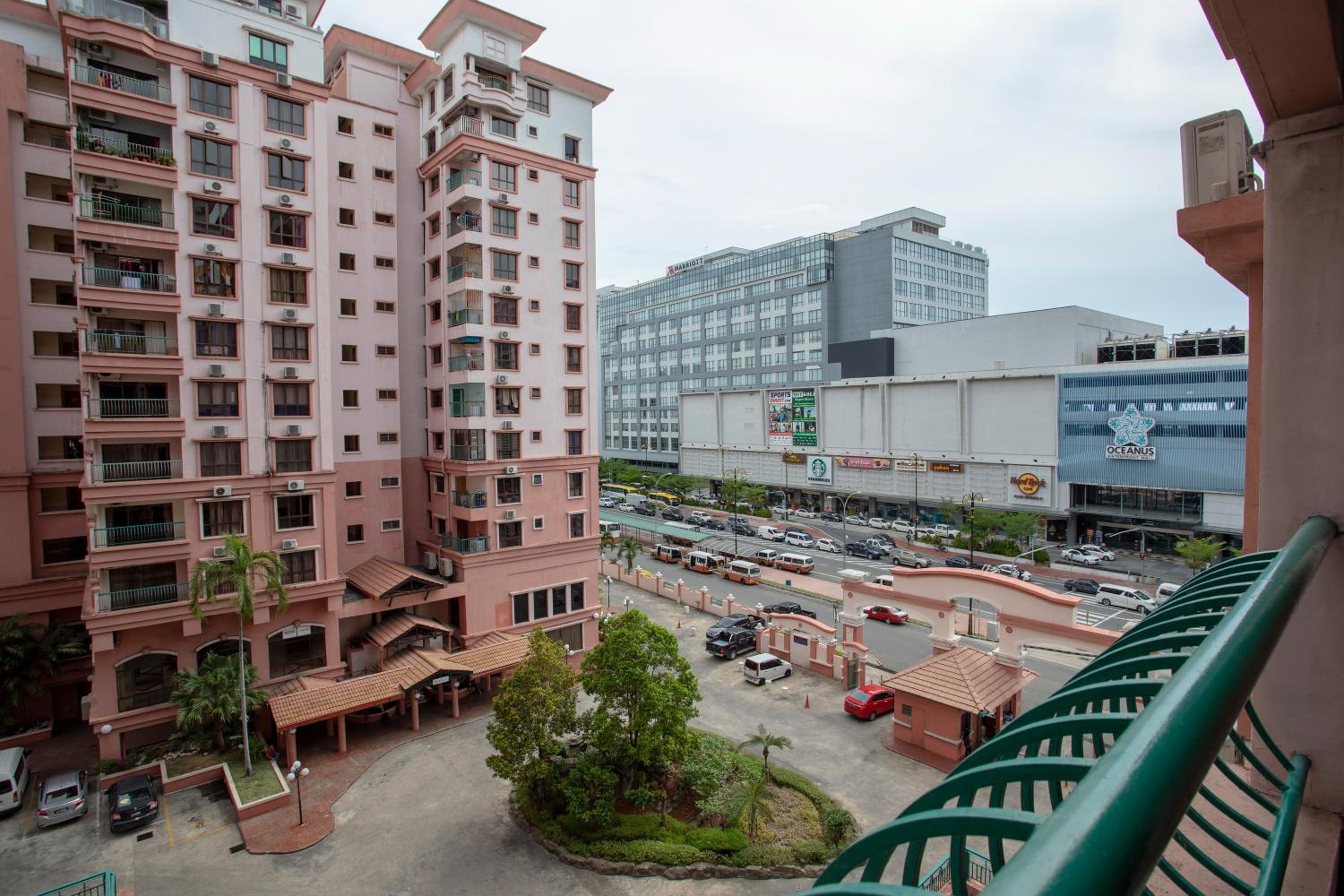 Marina Court Kota Kinabalu-STAY AND GET CASH REBATE view 5