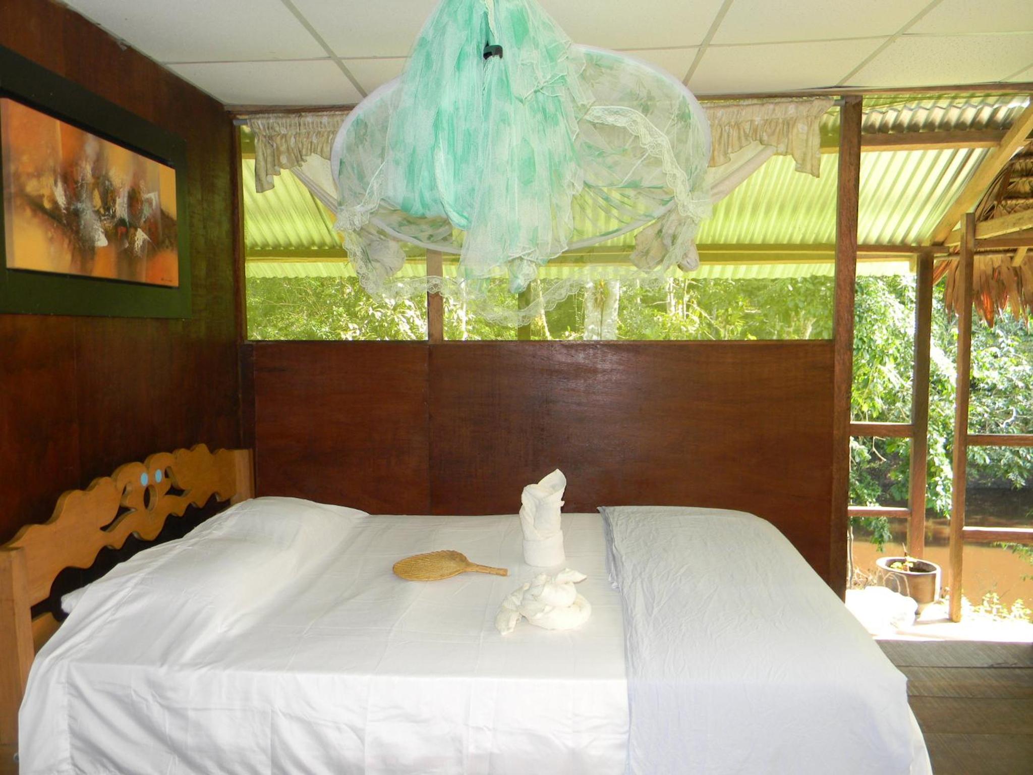 Jacamar Lodge Expeditions
