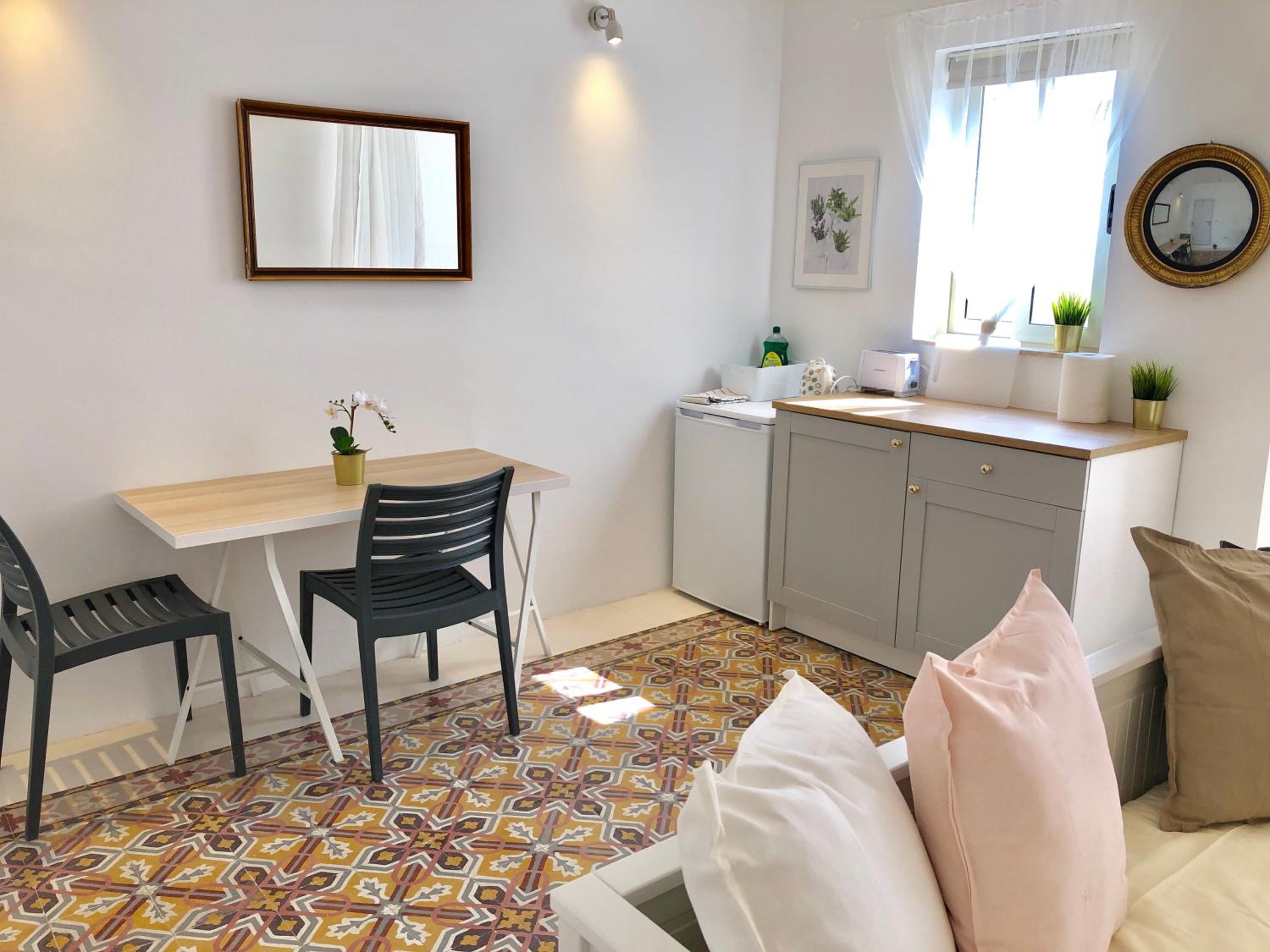 Stylish accommodation in Sliema Exiles
