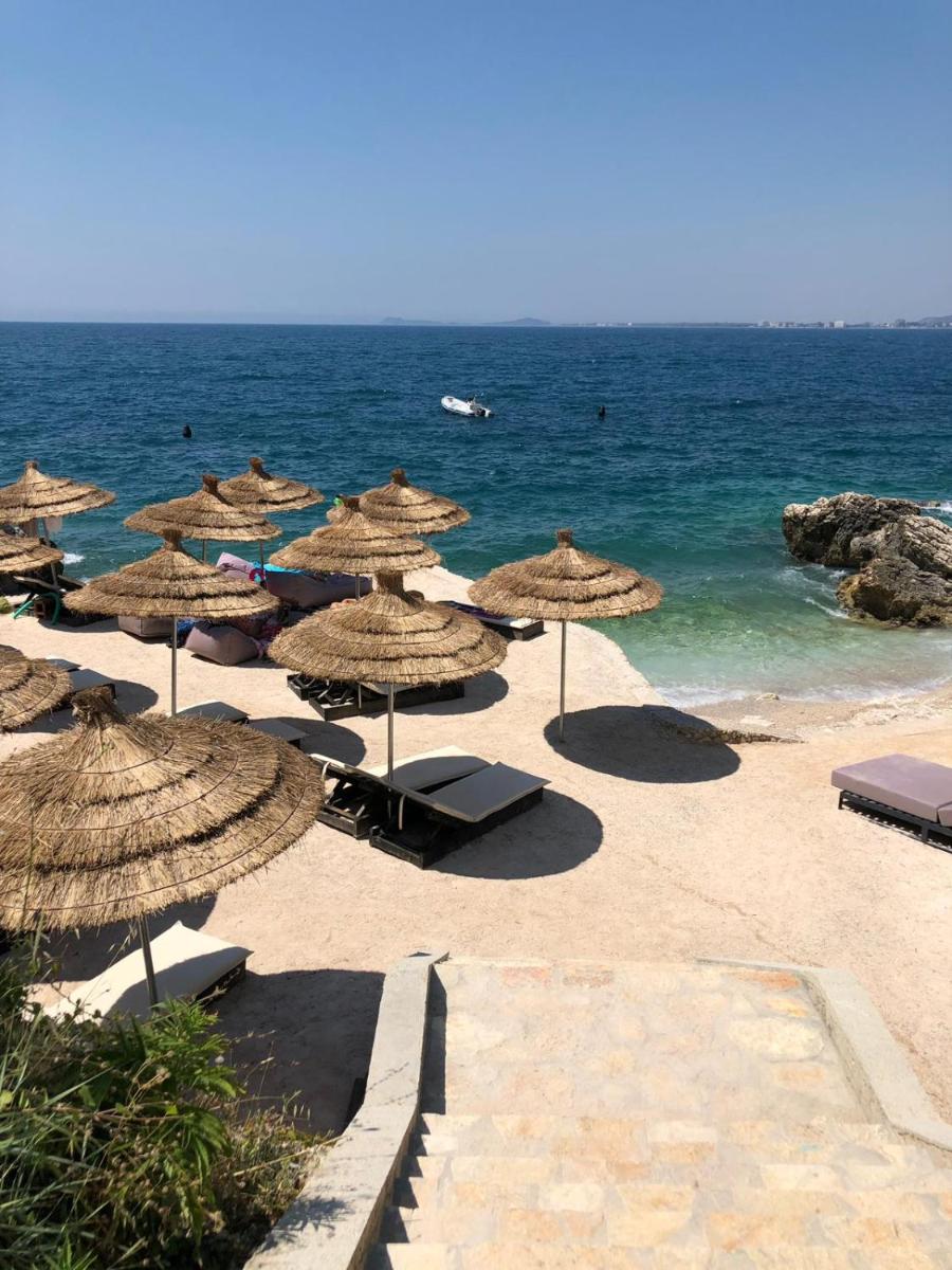Rose Luxury Apartment Vlore, full sea view !