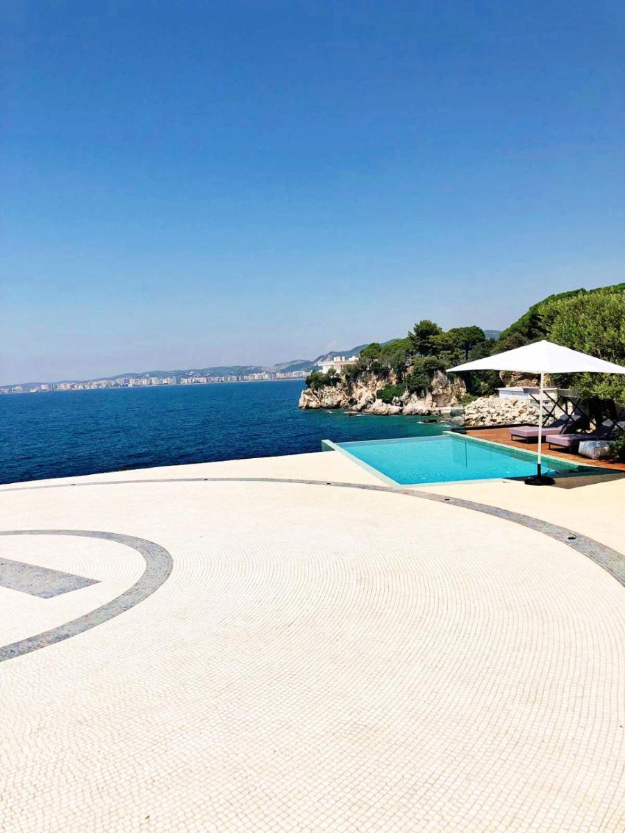 Rose Luxury Apartment Vlore, full sea view !