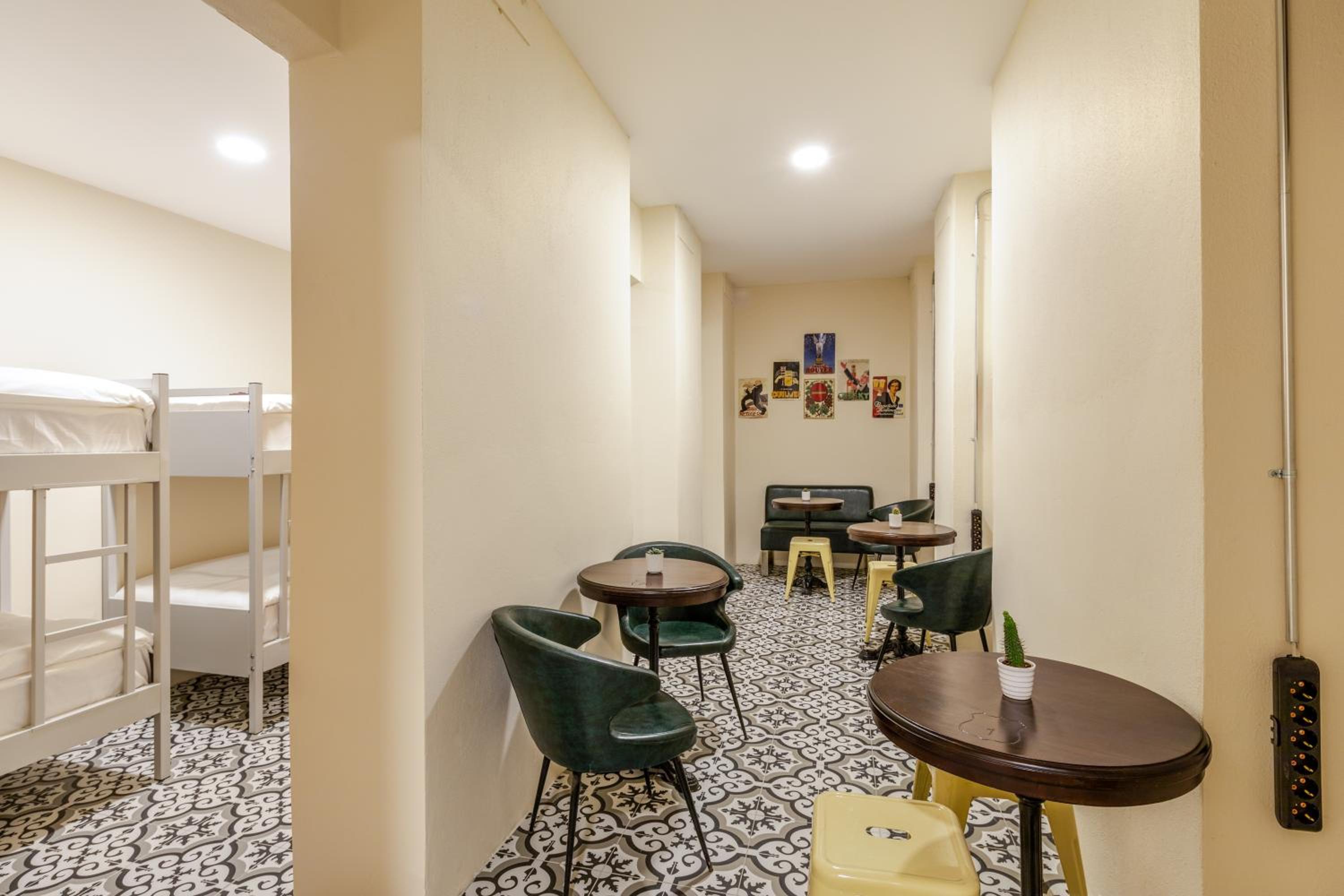 Sanat Hostel Taksim