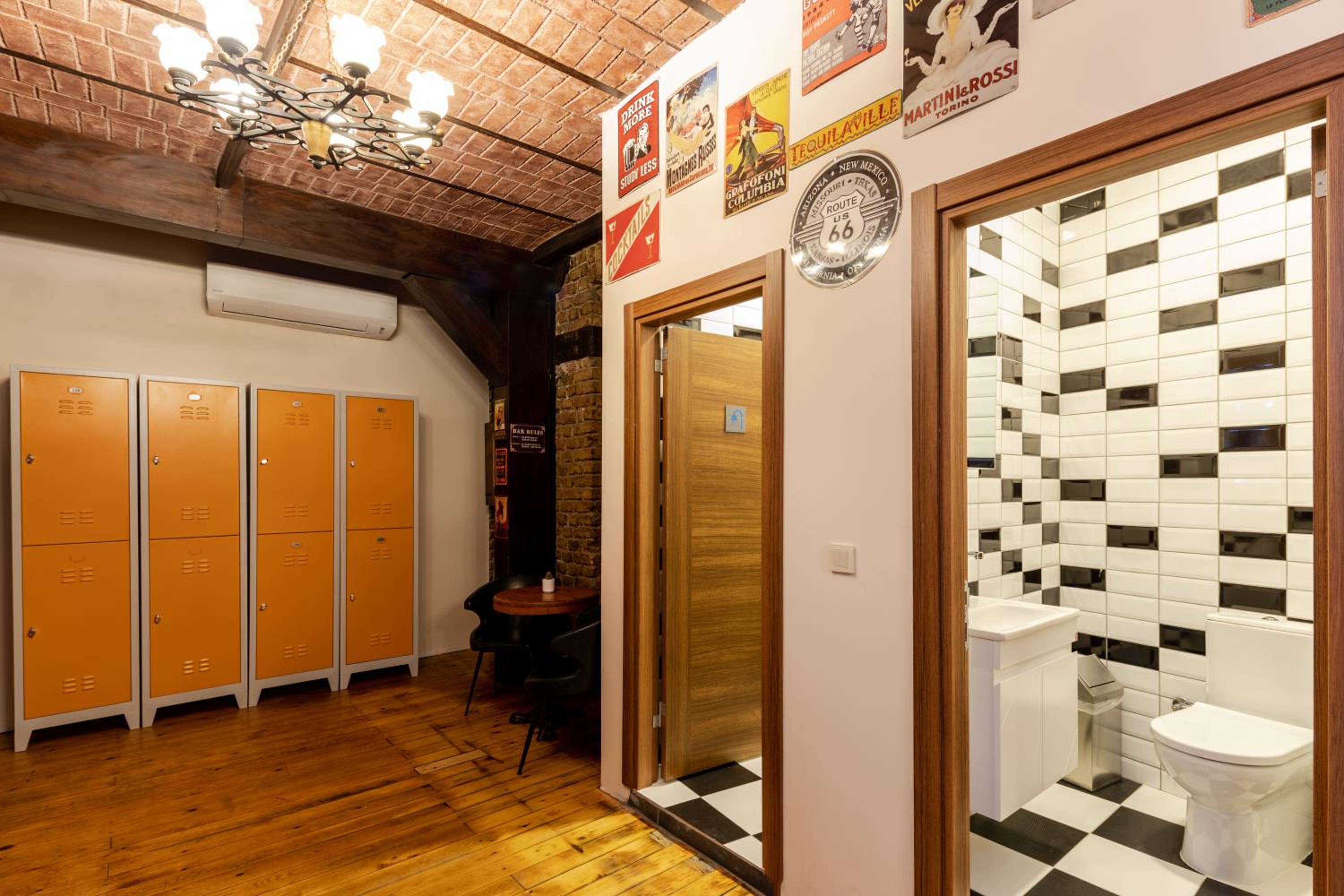 Sanat Hostel Taksim