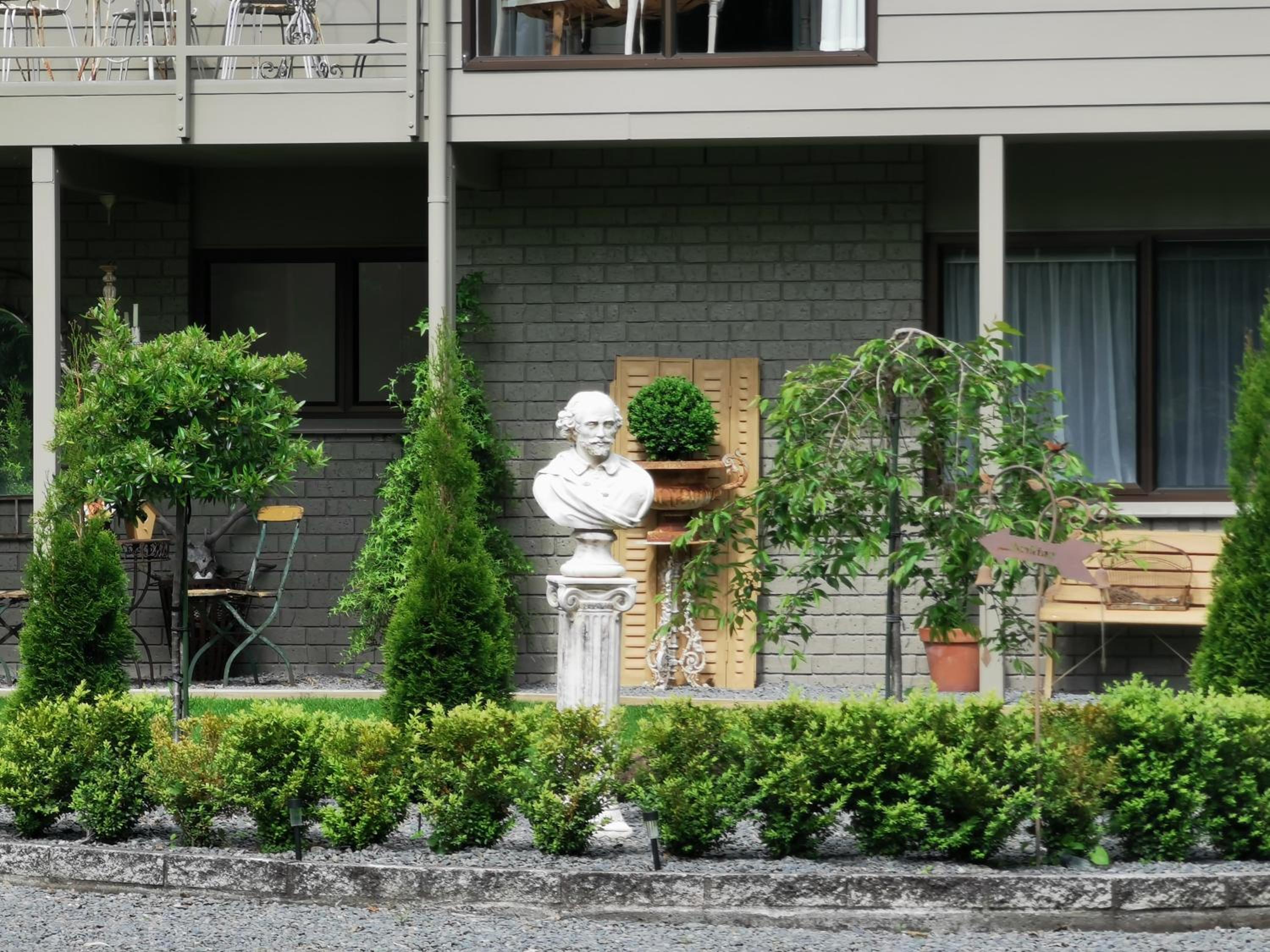 La Belle Vie Bed & Breakfast view 2