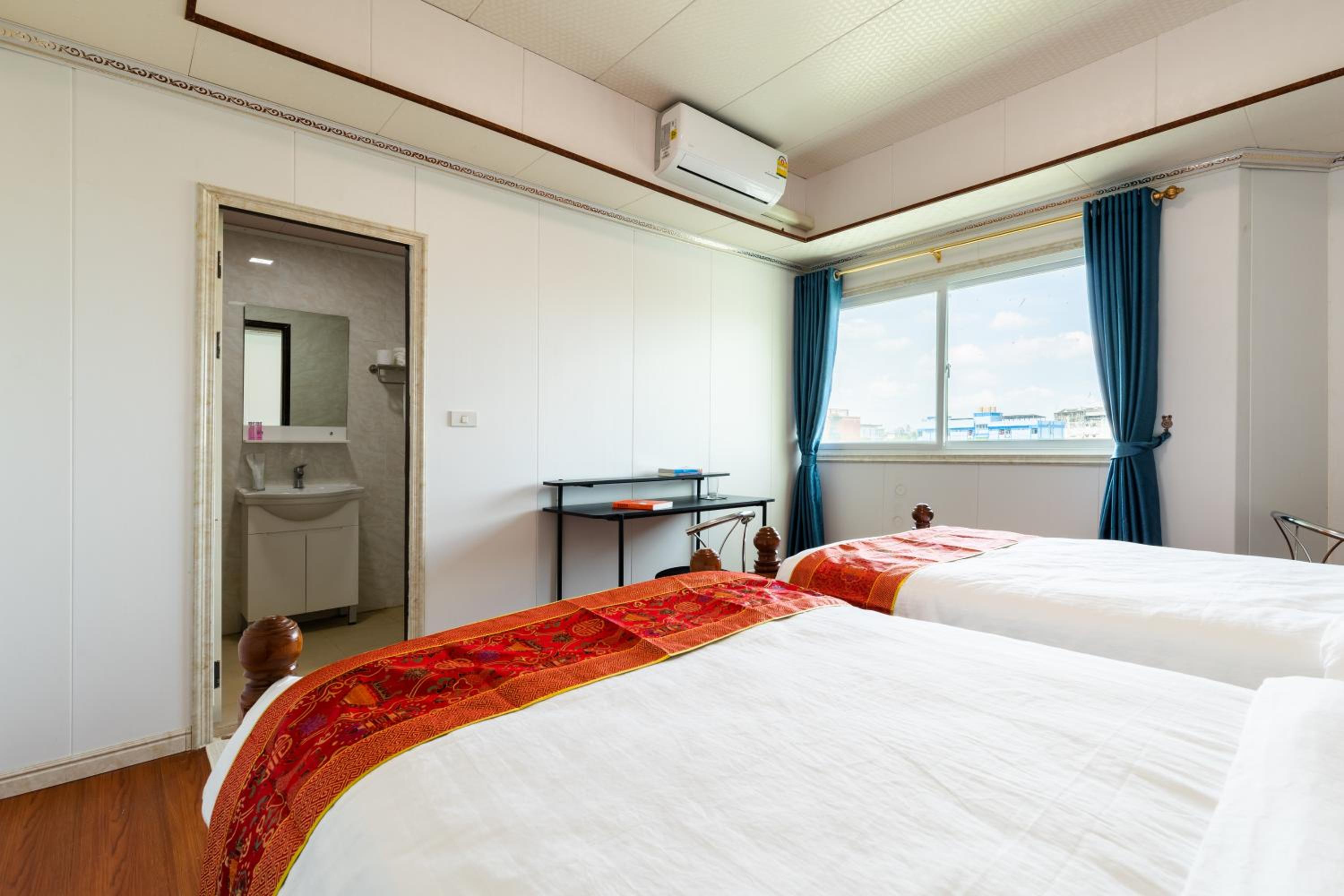 Sukhumvit 101 HOTEL