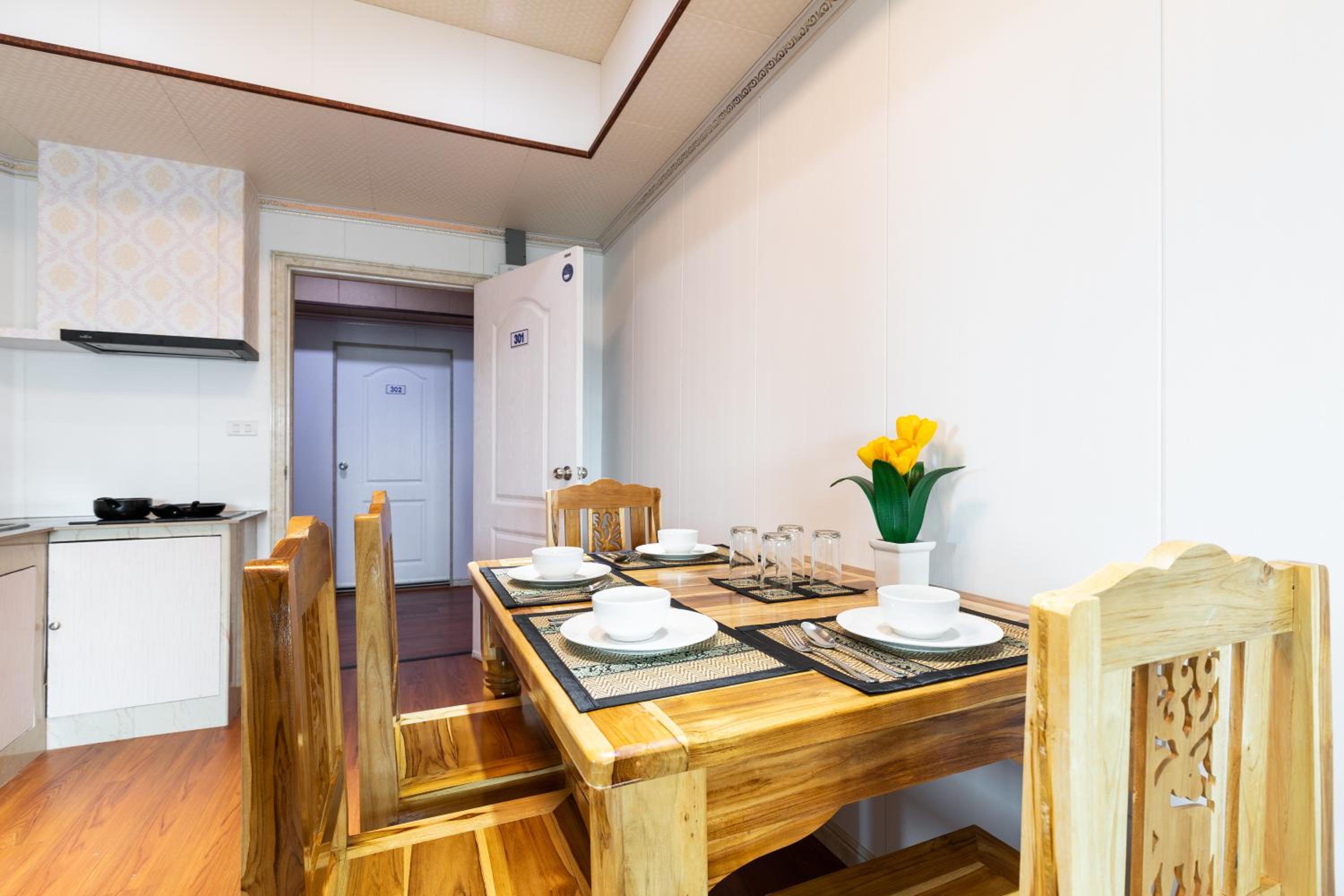 Sukhumvit 101 HOTEL