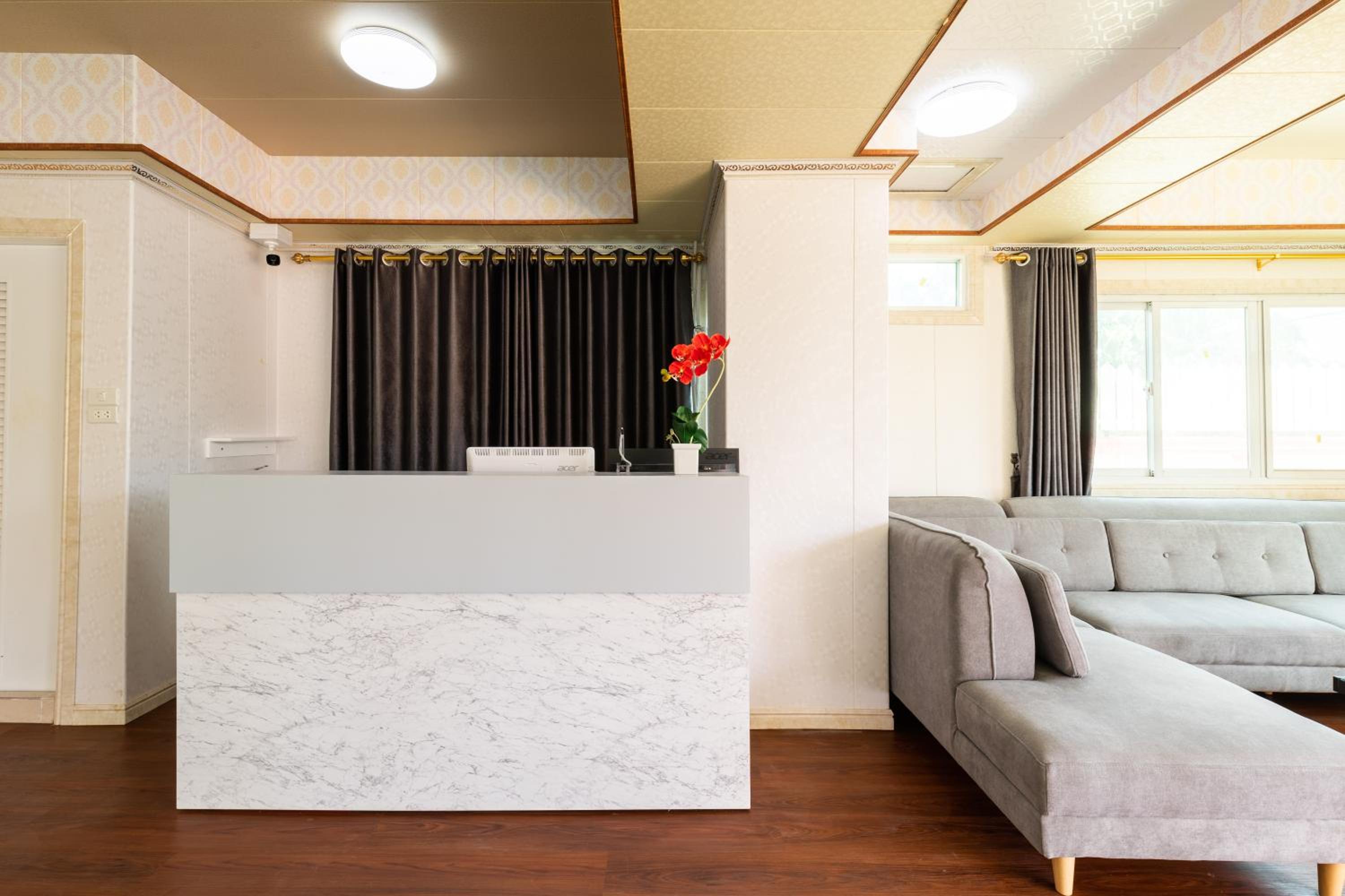 Sukhumvit 101 HOTEL