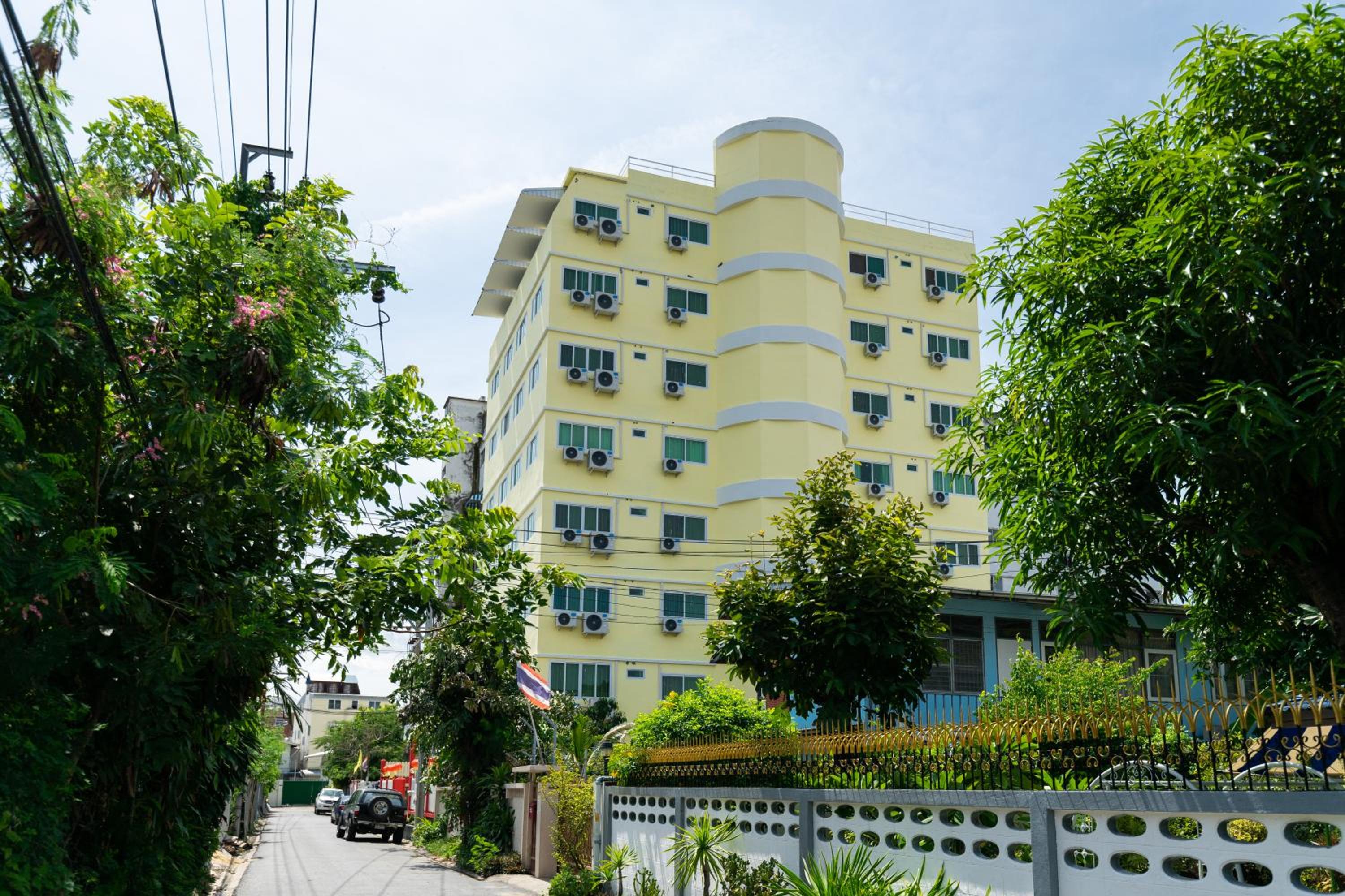 Sukhumvit 101 HOTEL