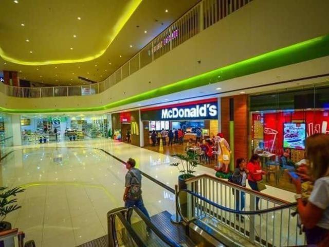 Makati Condo Edsa MRT Magallanes Station Chino Roces Ave cor EDSA IT Hub ONE Ayala Alphaland WiFi by 24K Residences view 3