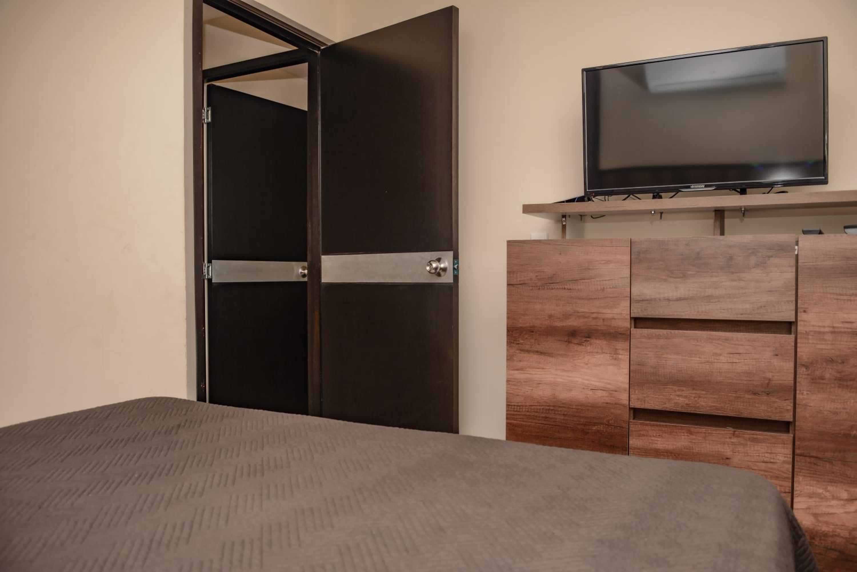 The 9's Apartahotel