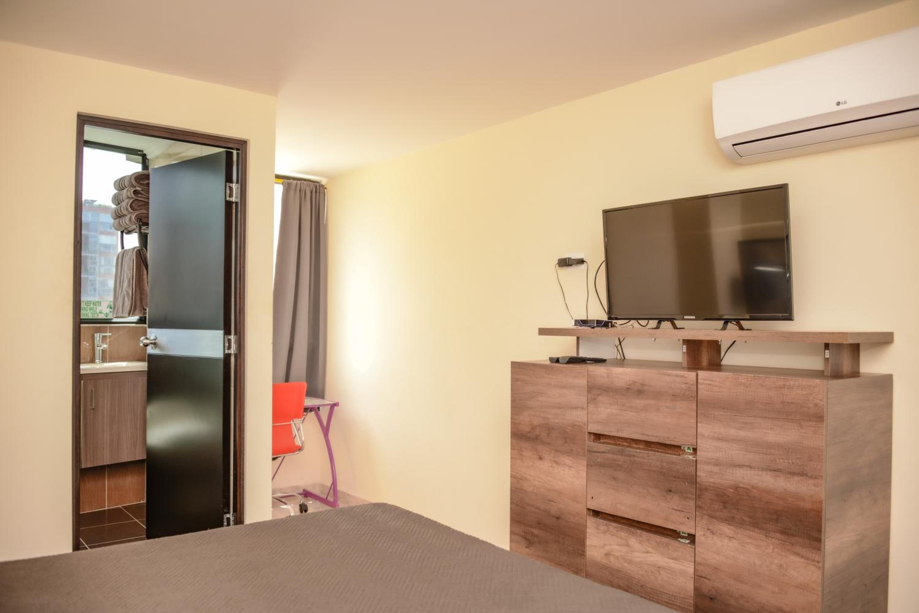 The 9's Apartahotel