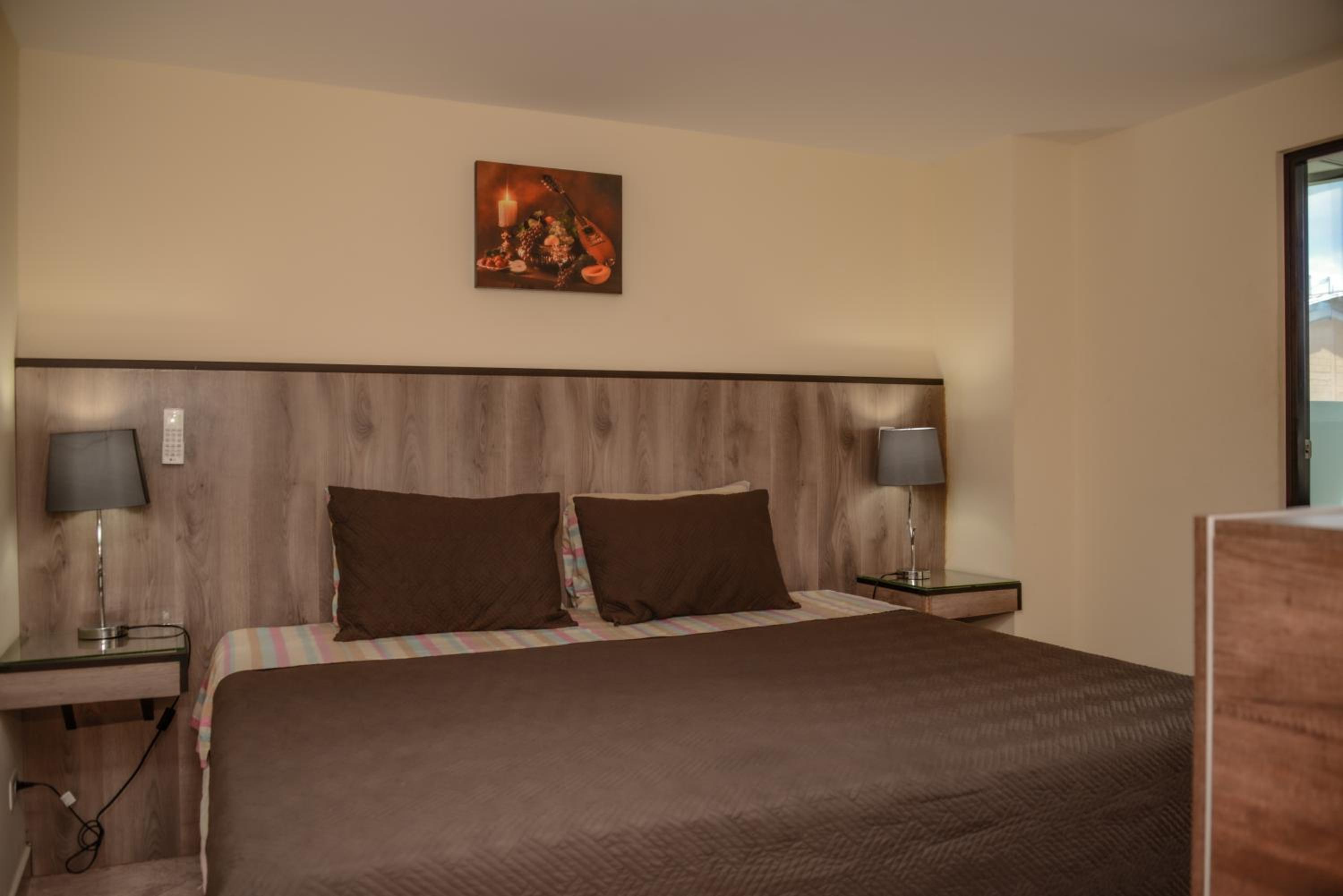 The 9's Apartahotel
