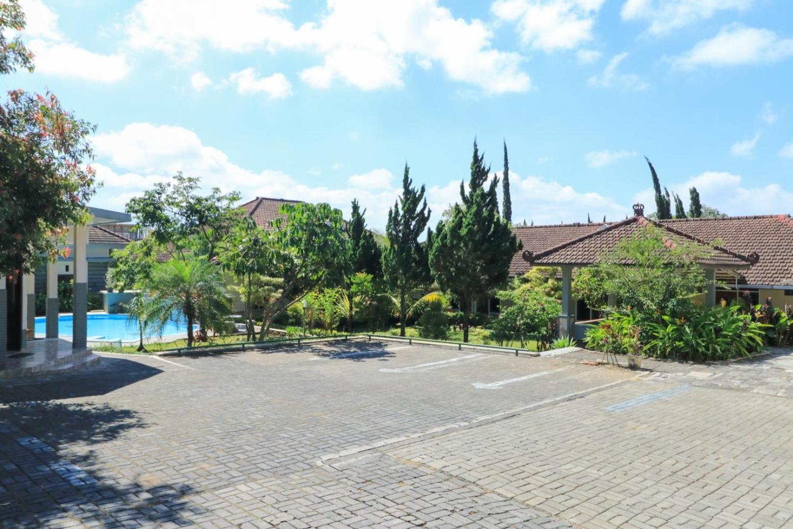 Villa Bunga Guest House RedPartner view 2