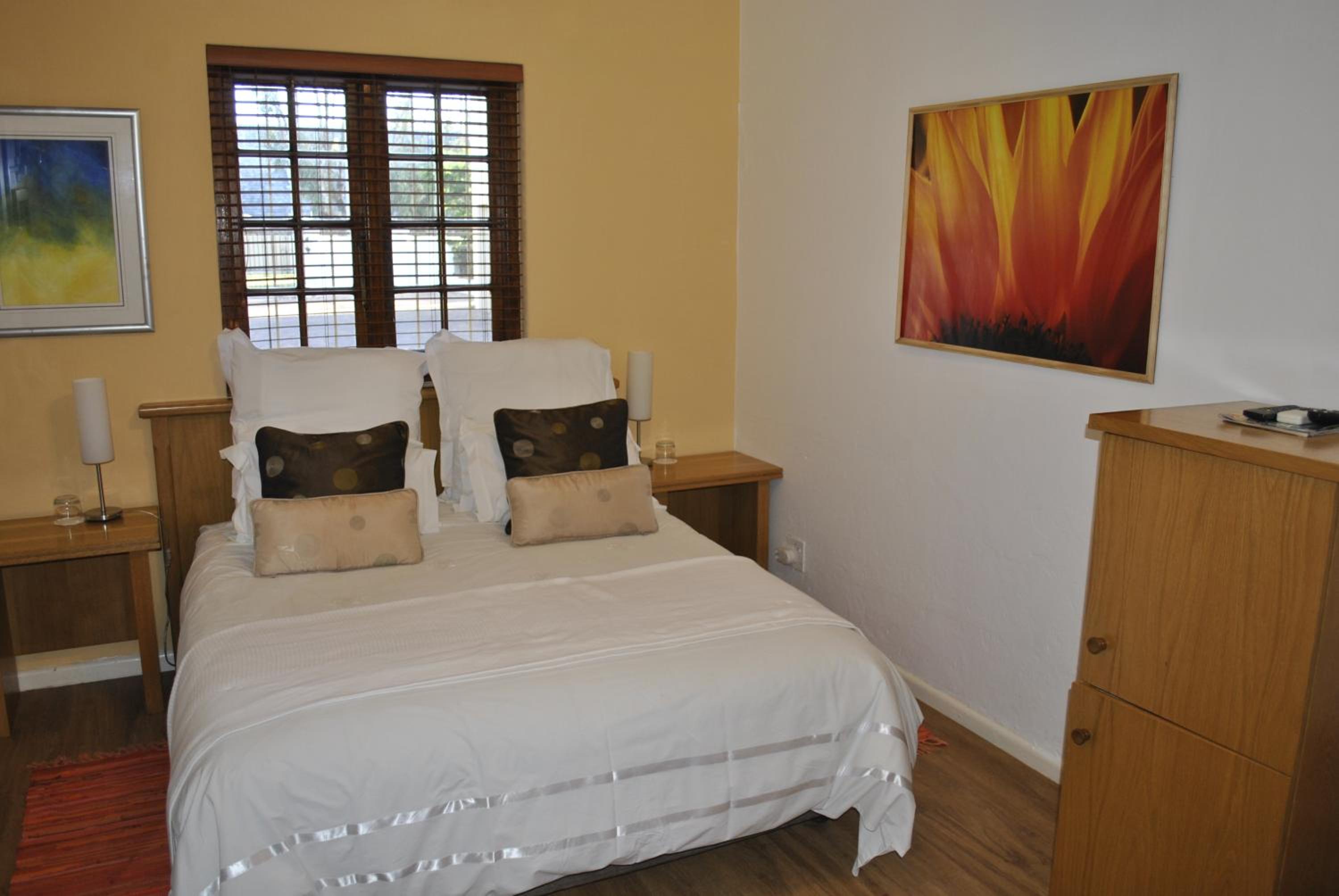 Cotswold House - Image 5