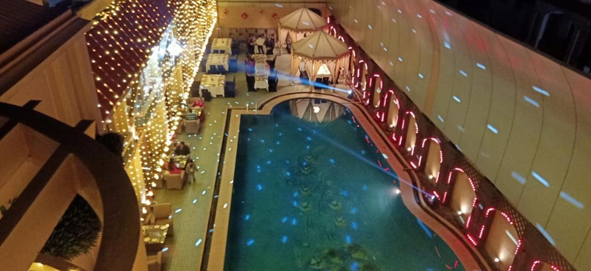 banquet hall