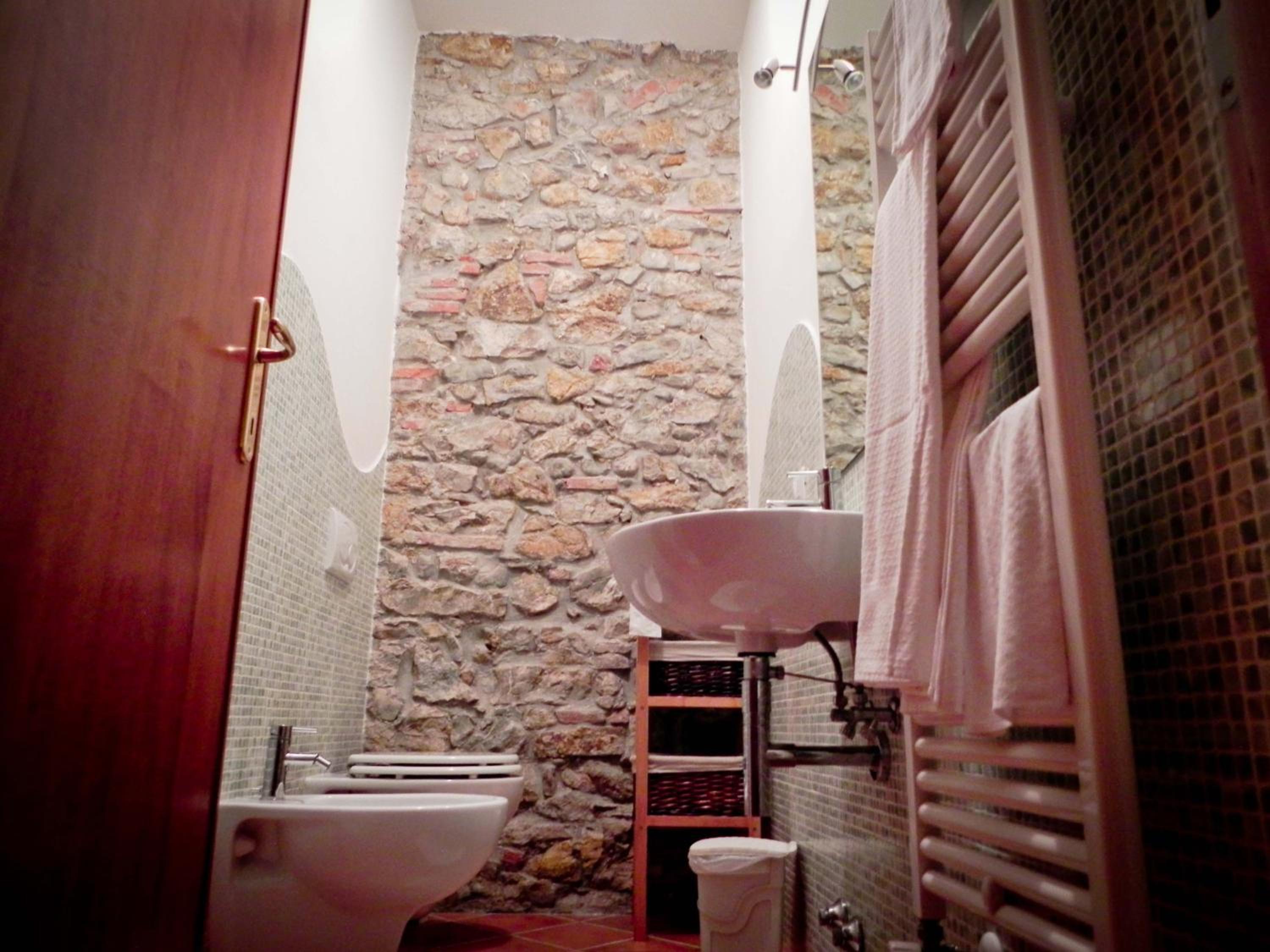 Photo 62