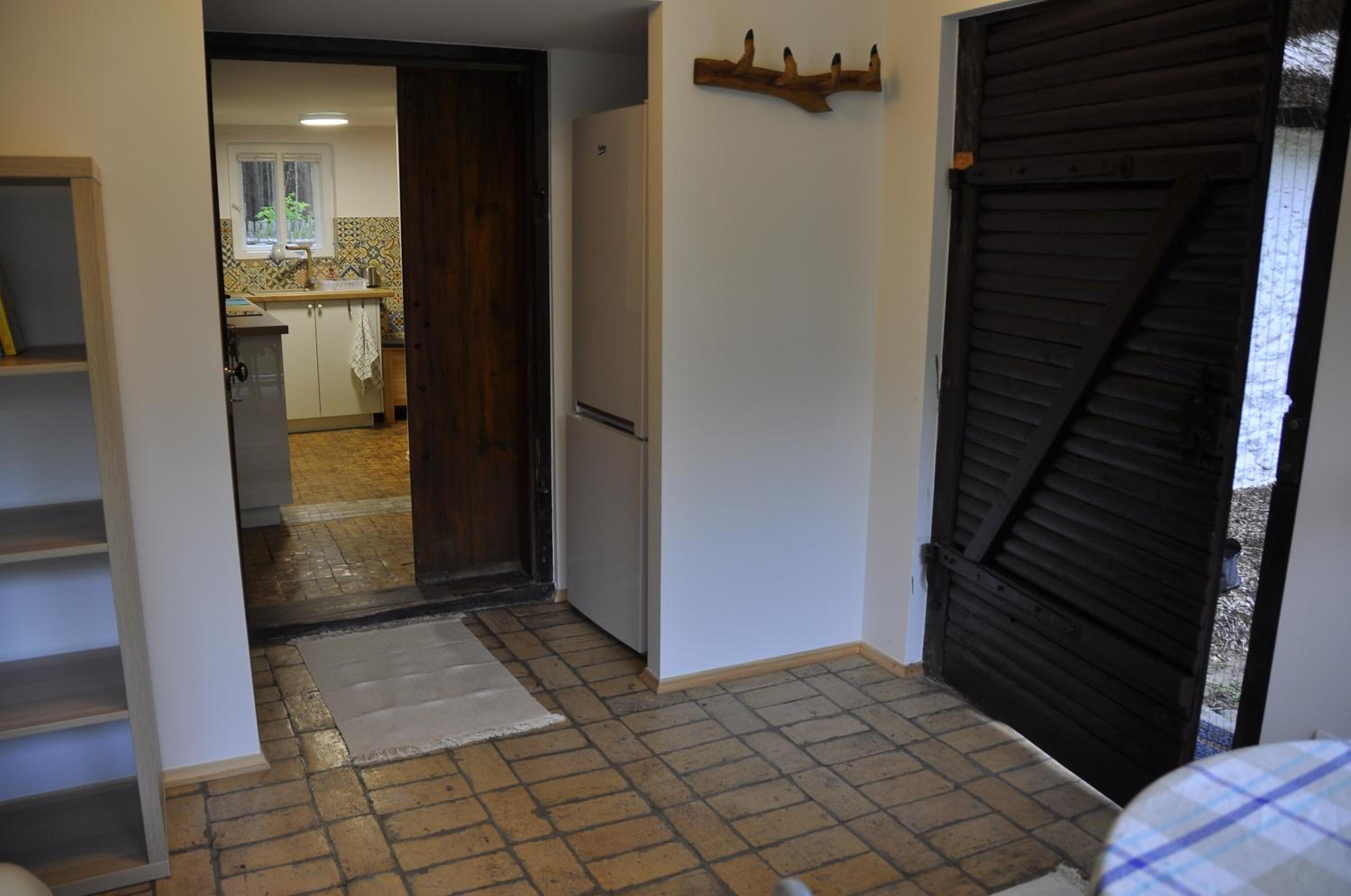 Photo 10