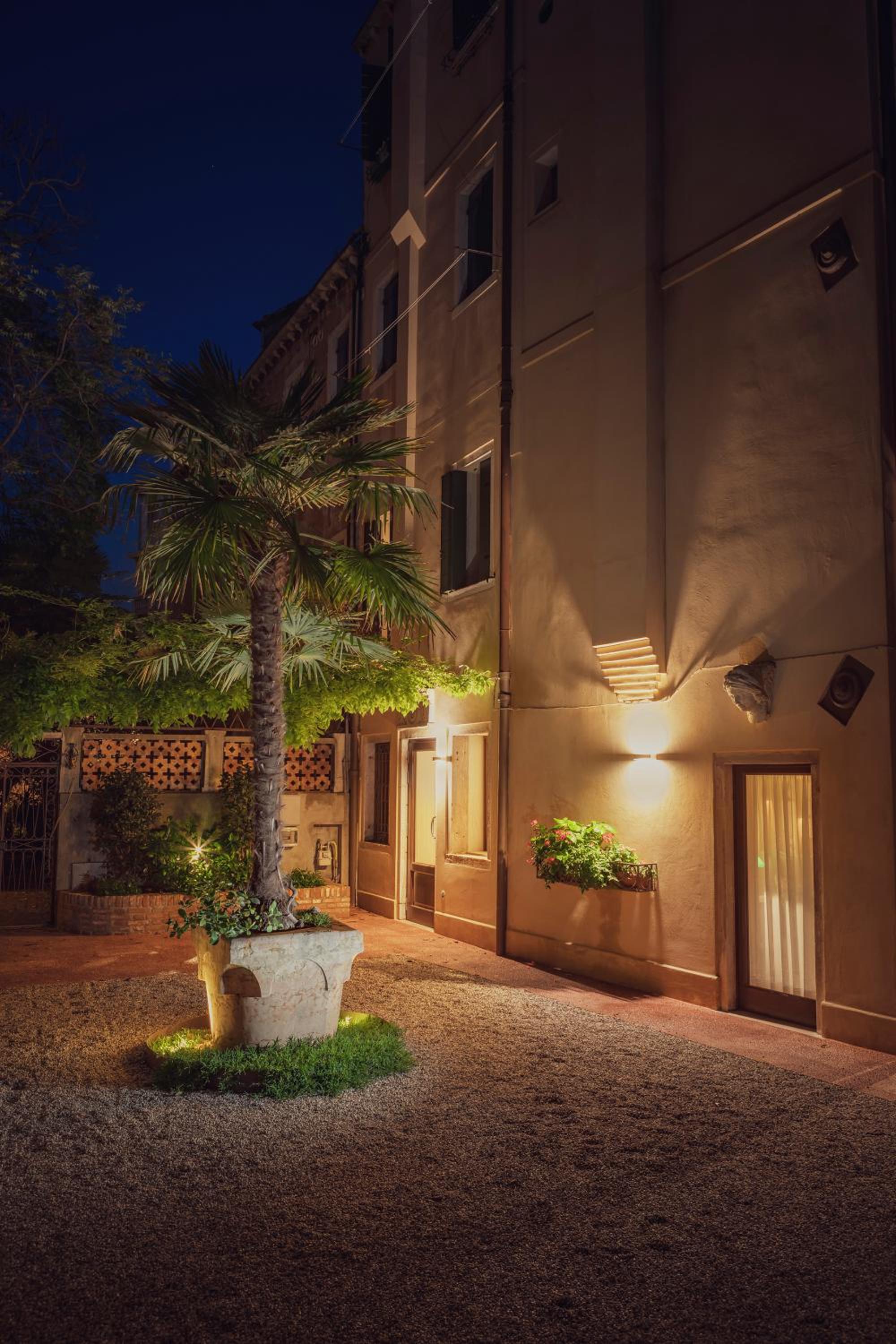 Cinqueteste Luxury Home